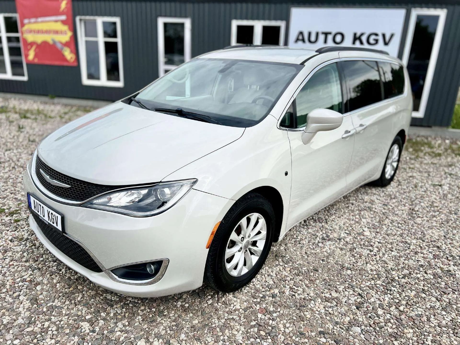 Chrysler Pacifica