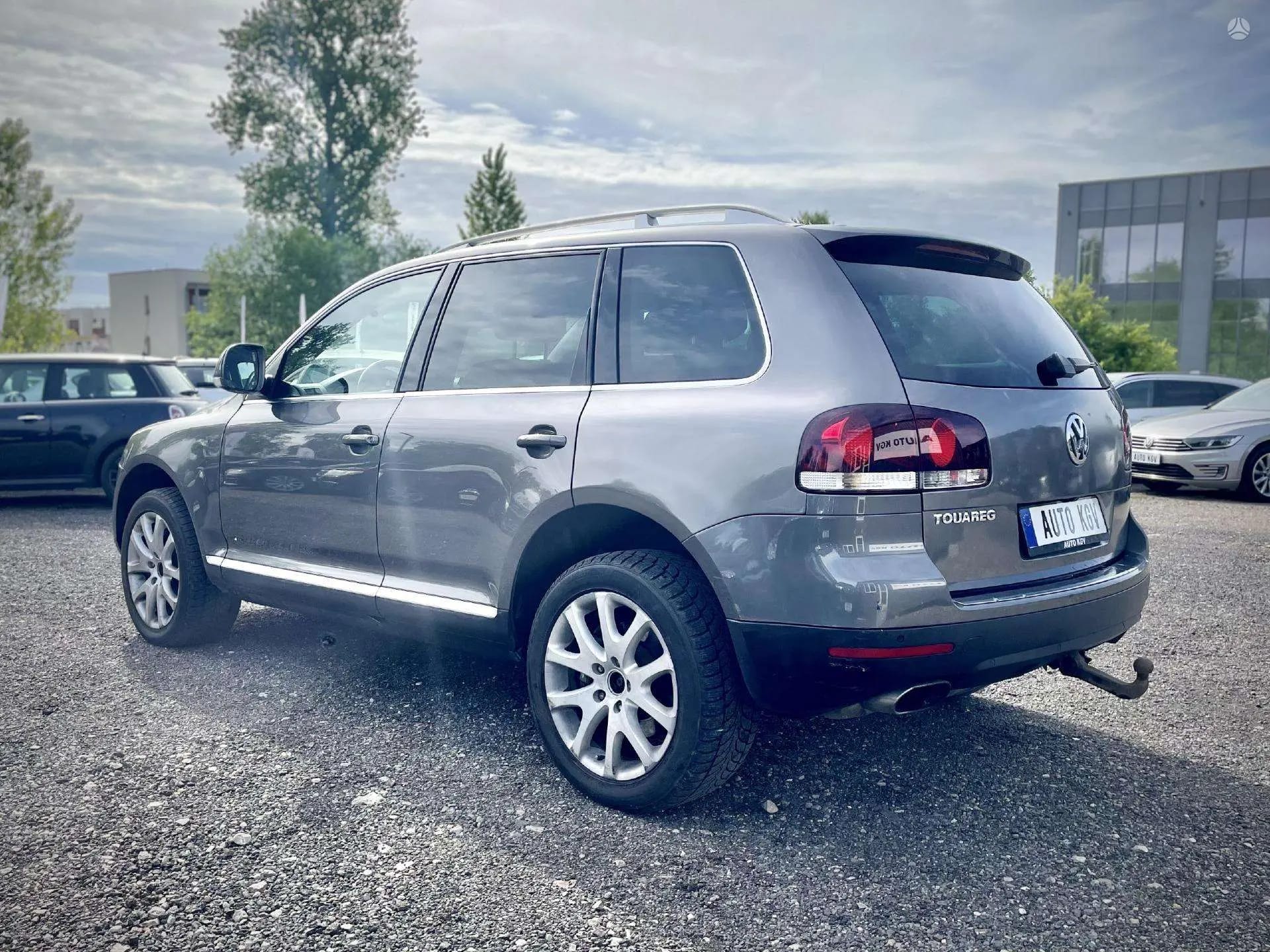 Volkswagen Touareg