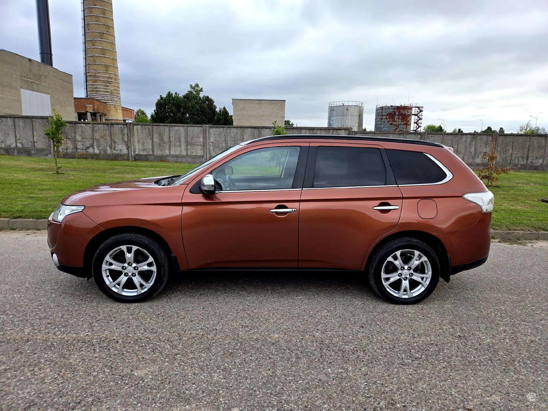 Mitsubishi Outlander