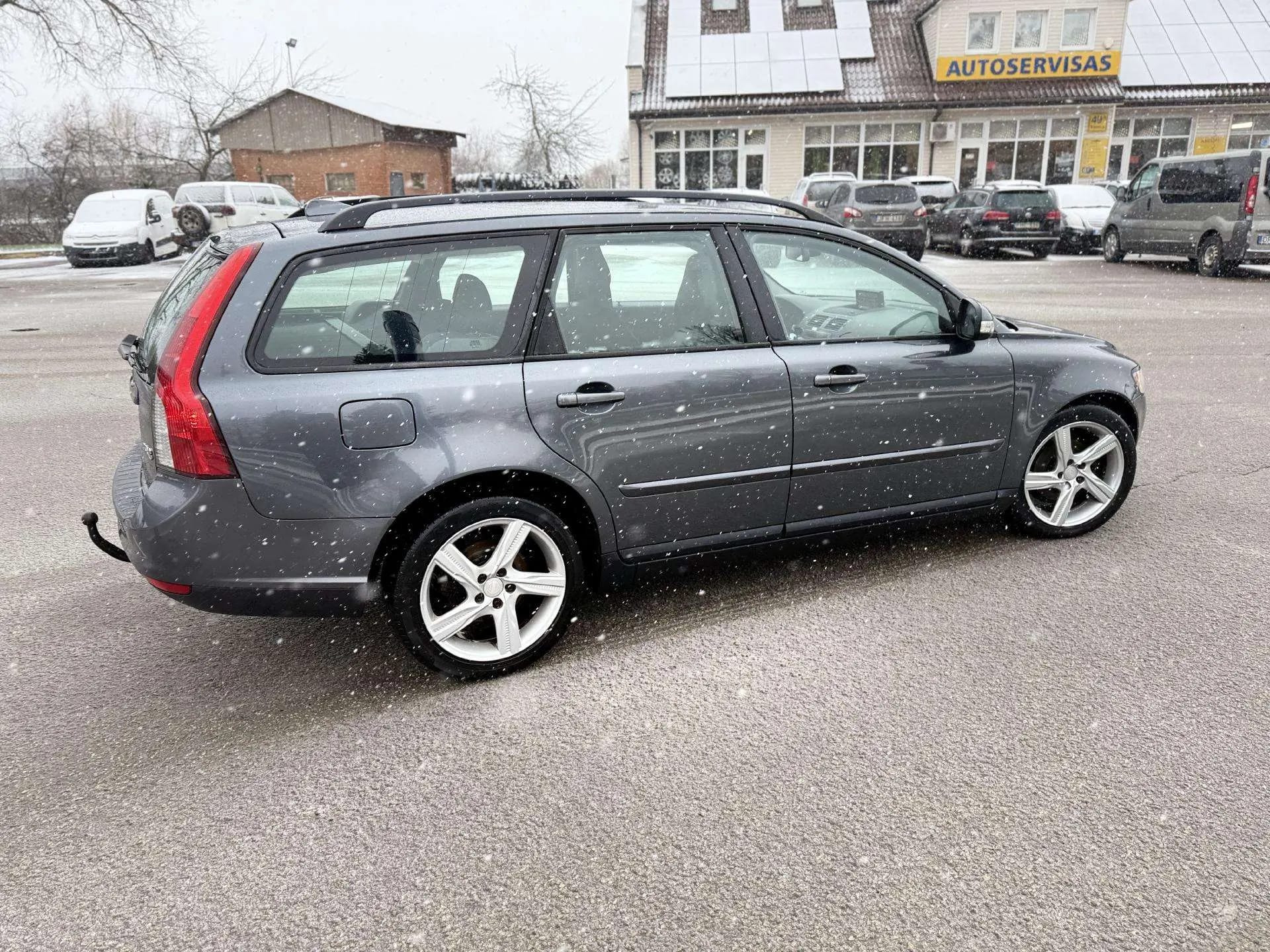 Volvo V50