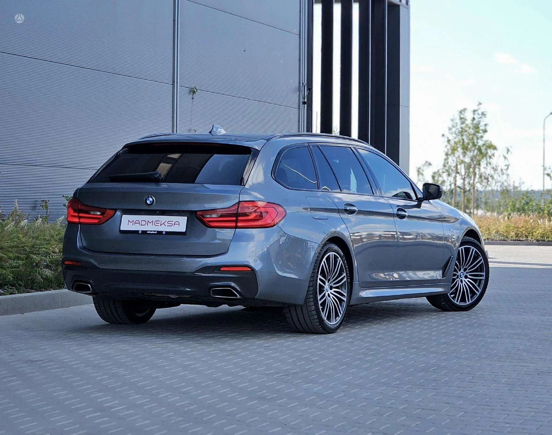 BMW 520