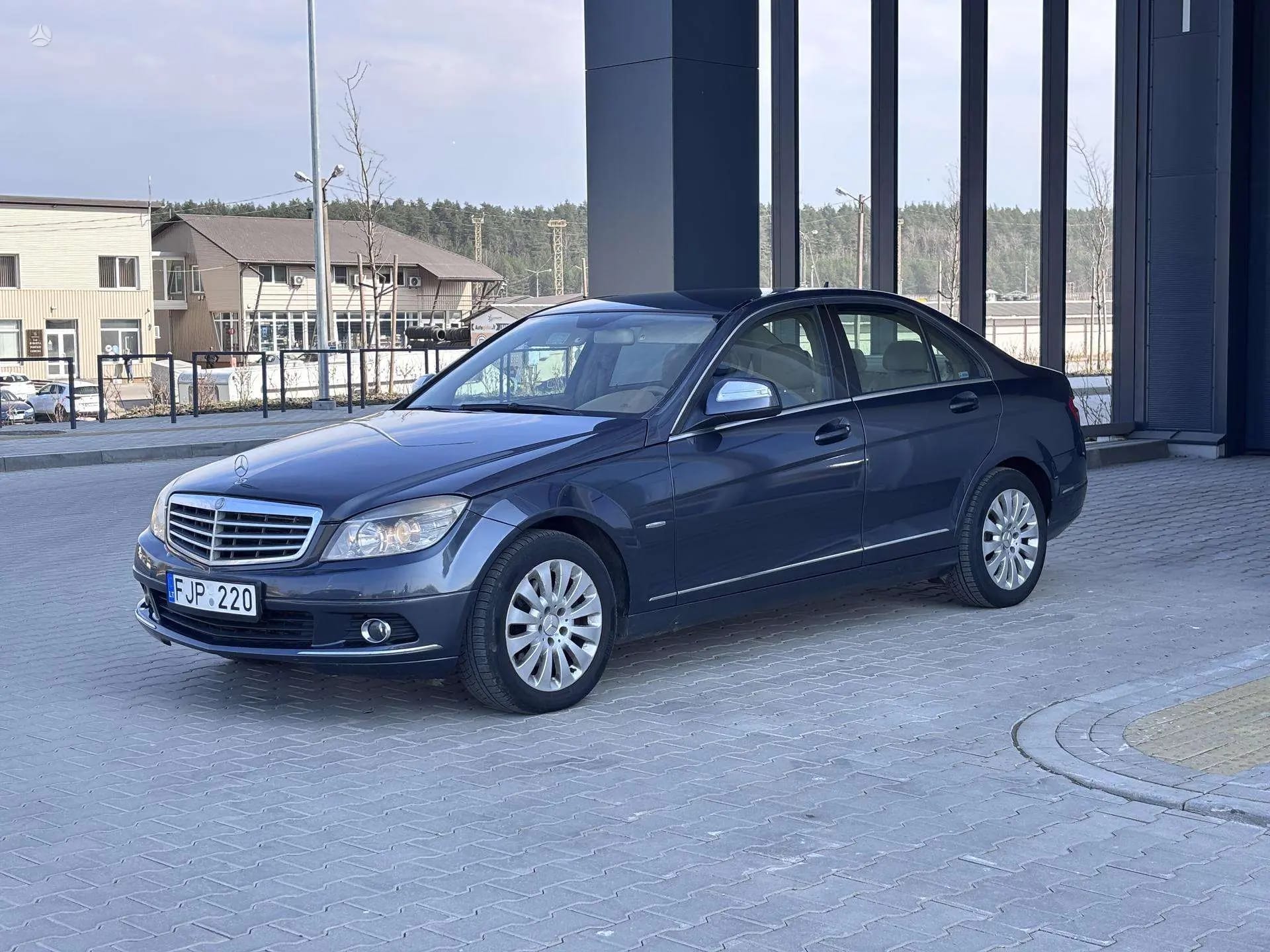 Mercedes-Benz C 220