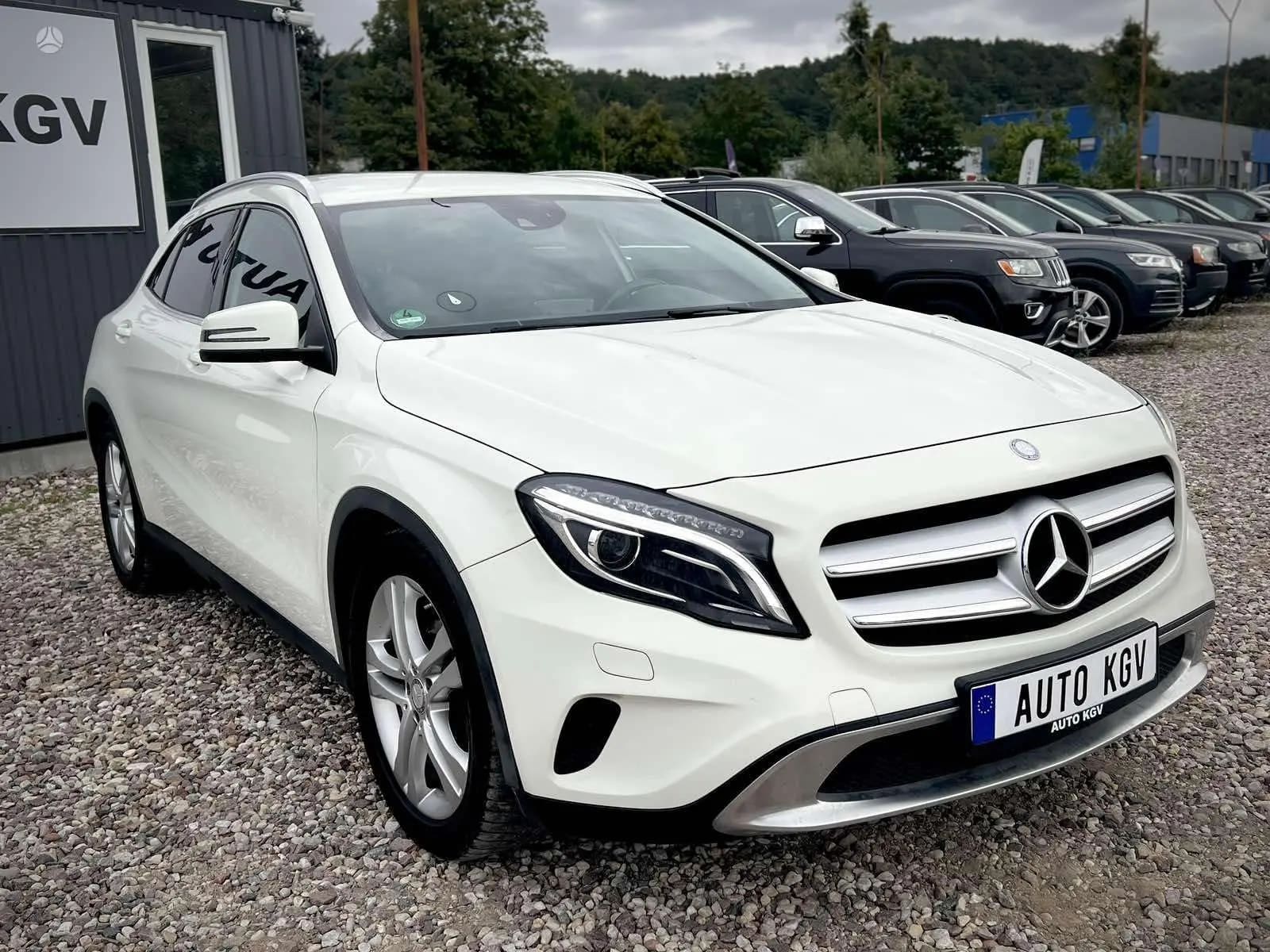 Mercedes-Benz GLA 220