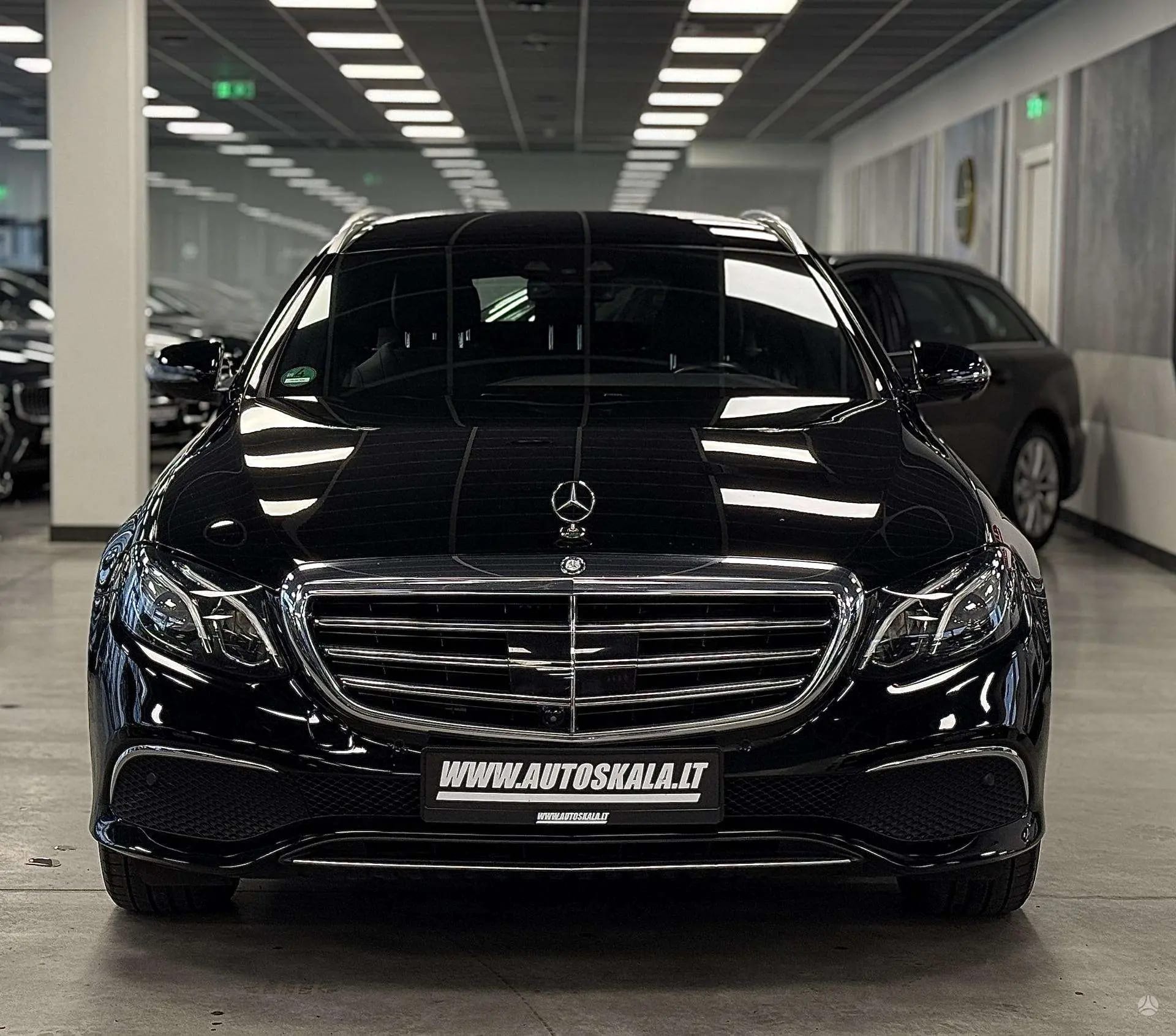Mercedes-Benz E 220