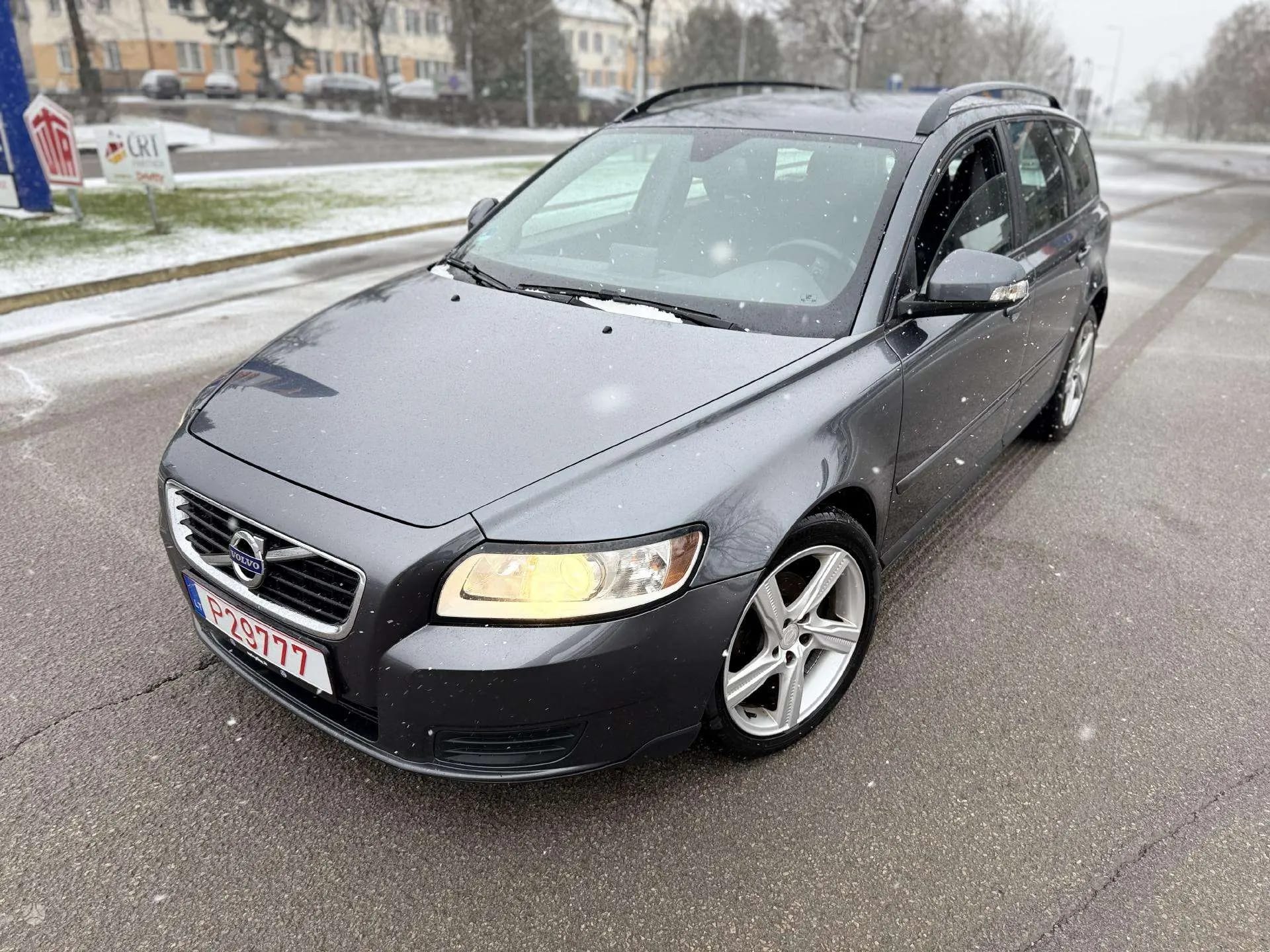 Volvo V50
