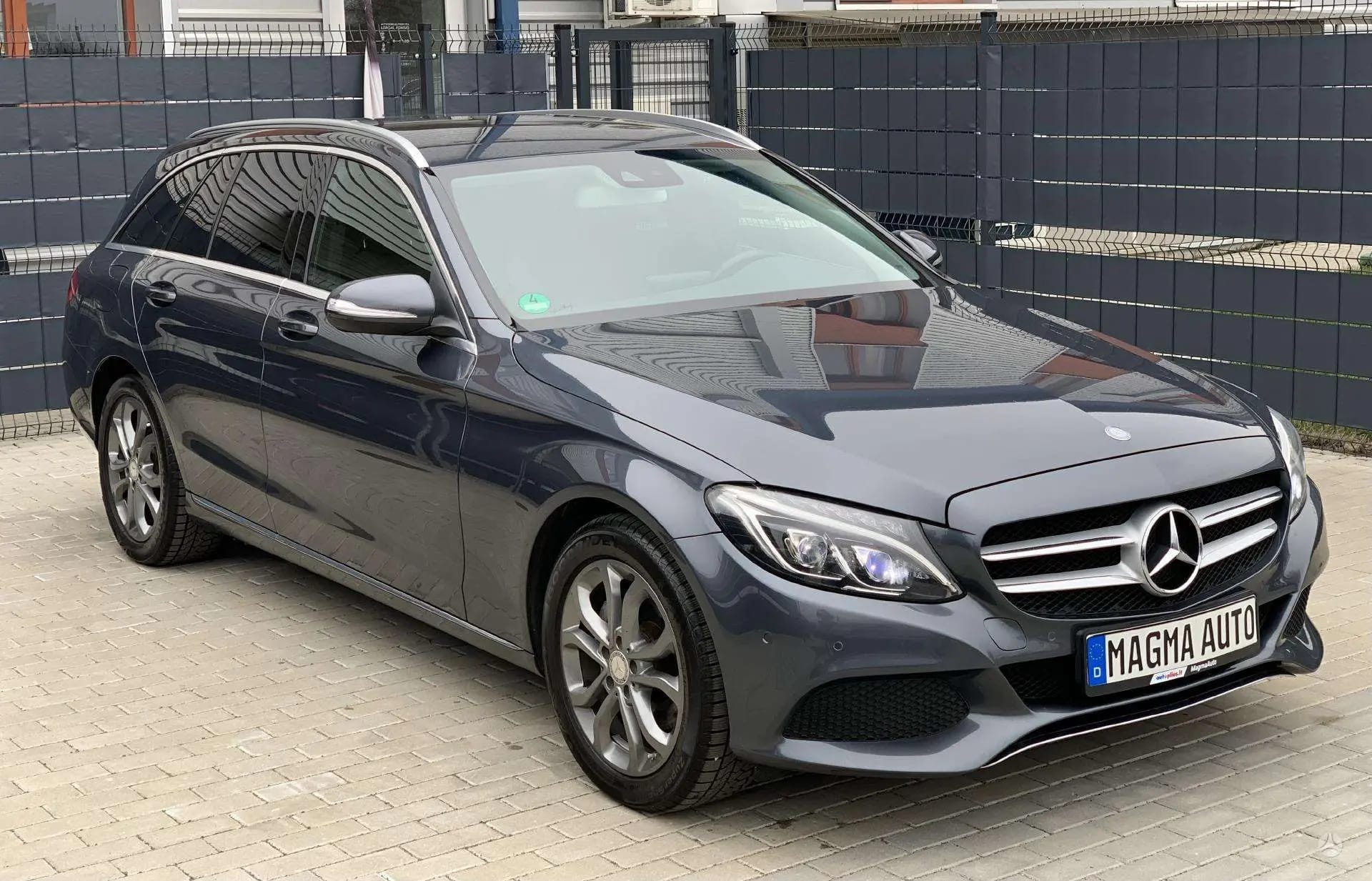 Mercedes-Benz C 220