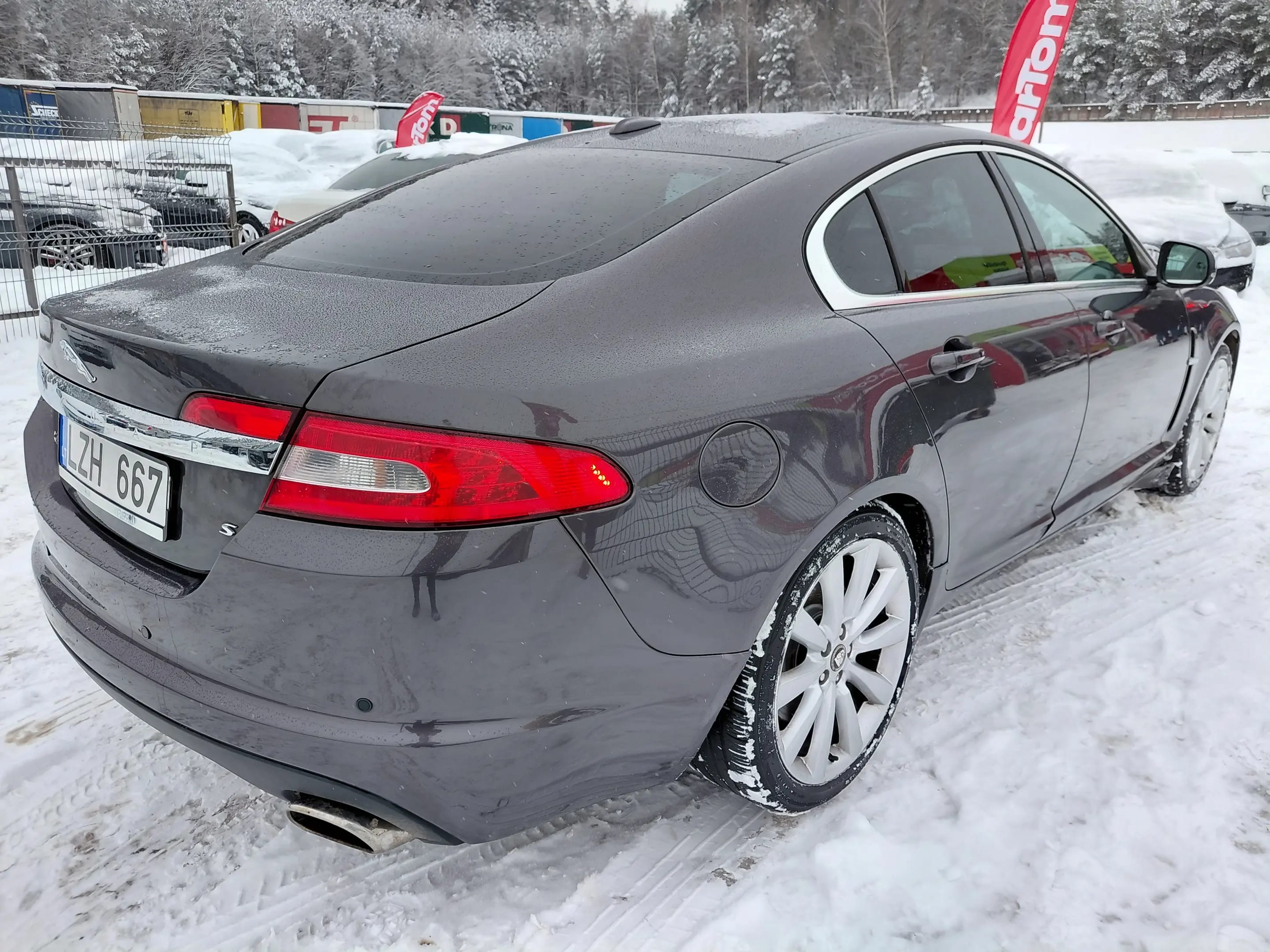 Jaguar XF