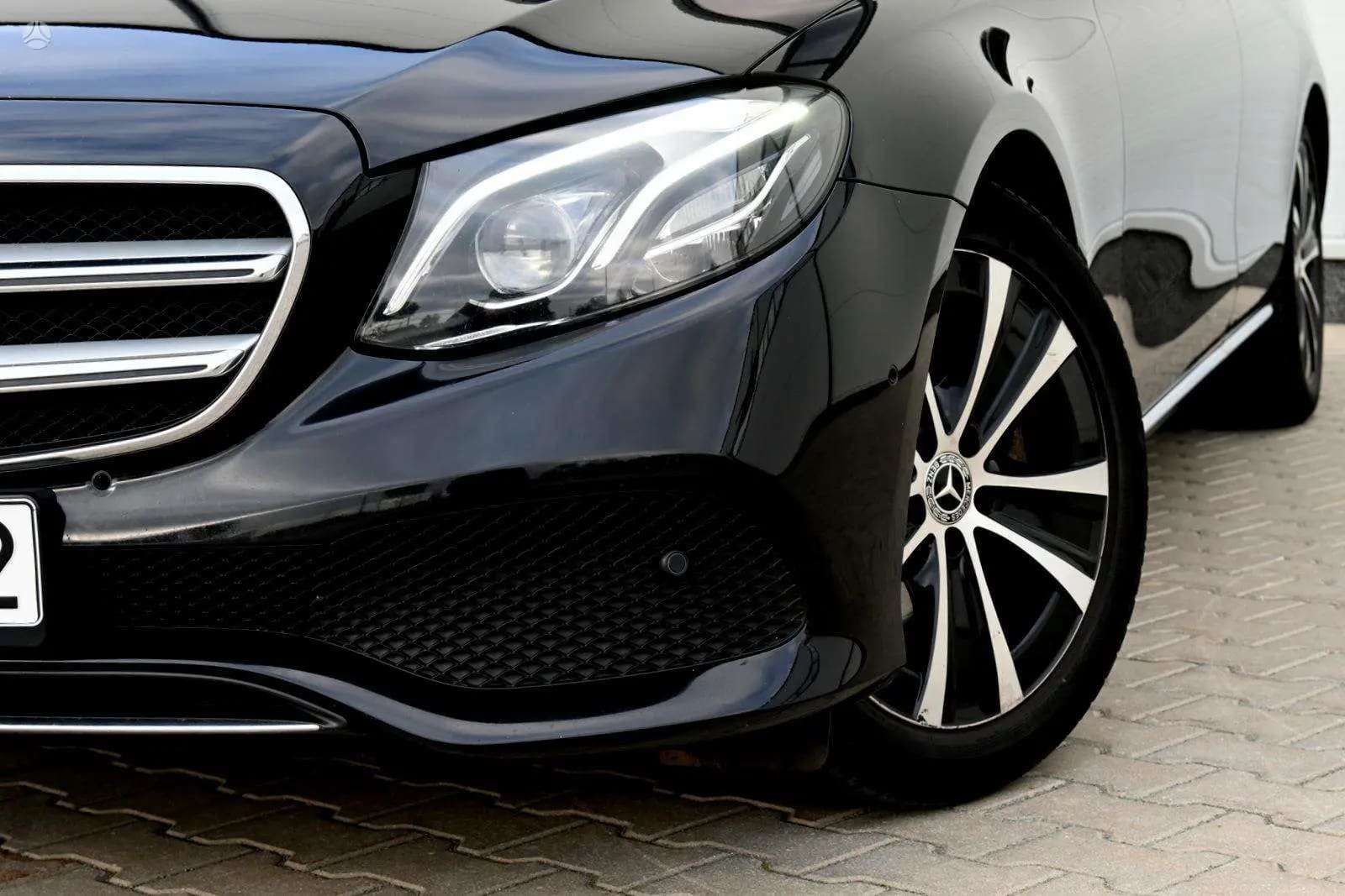 Mercedes-Benz E 220