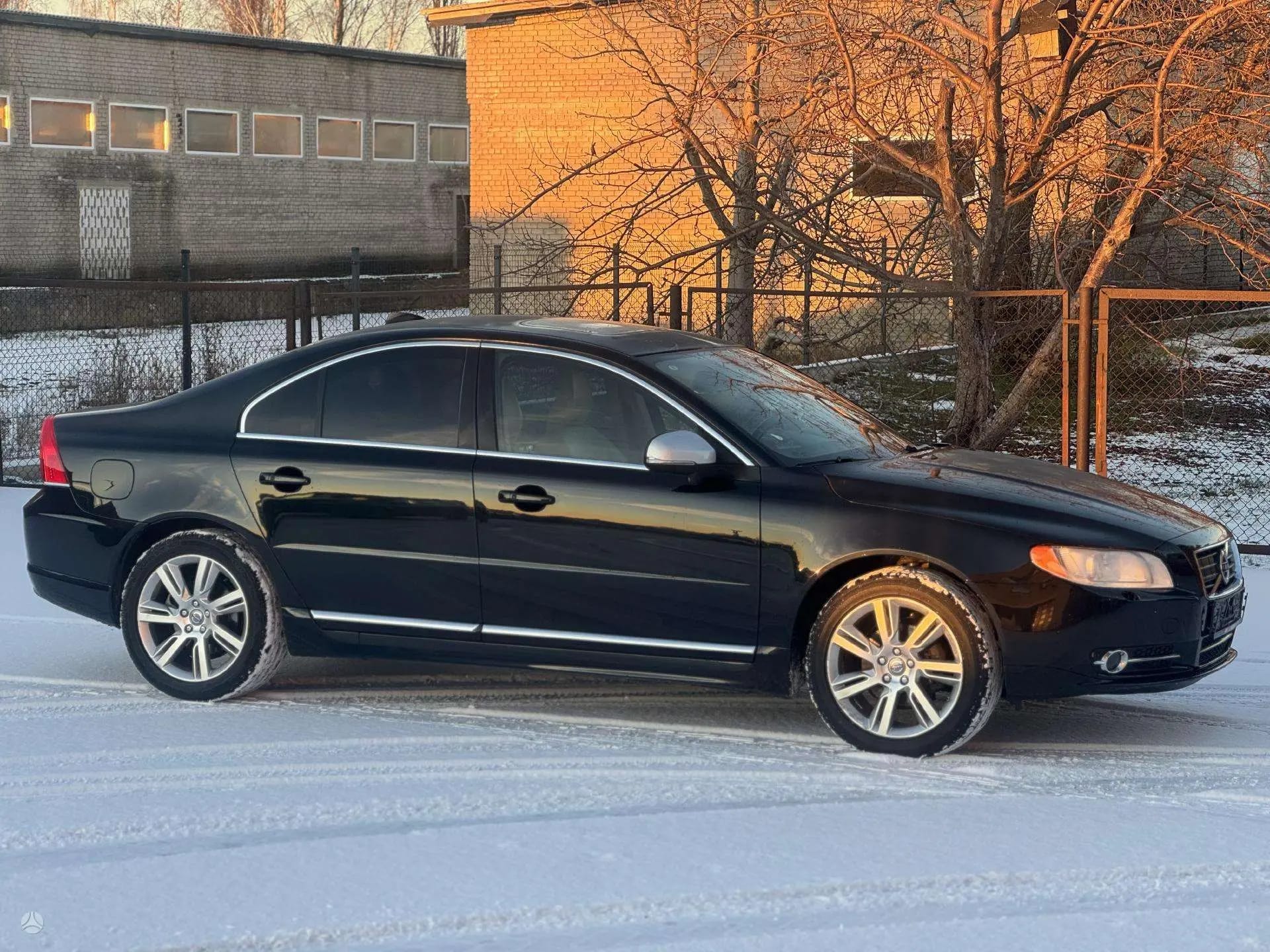 Volvo S80