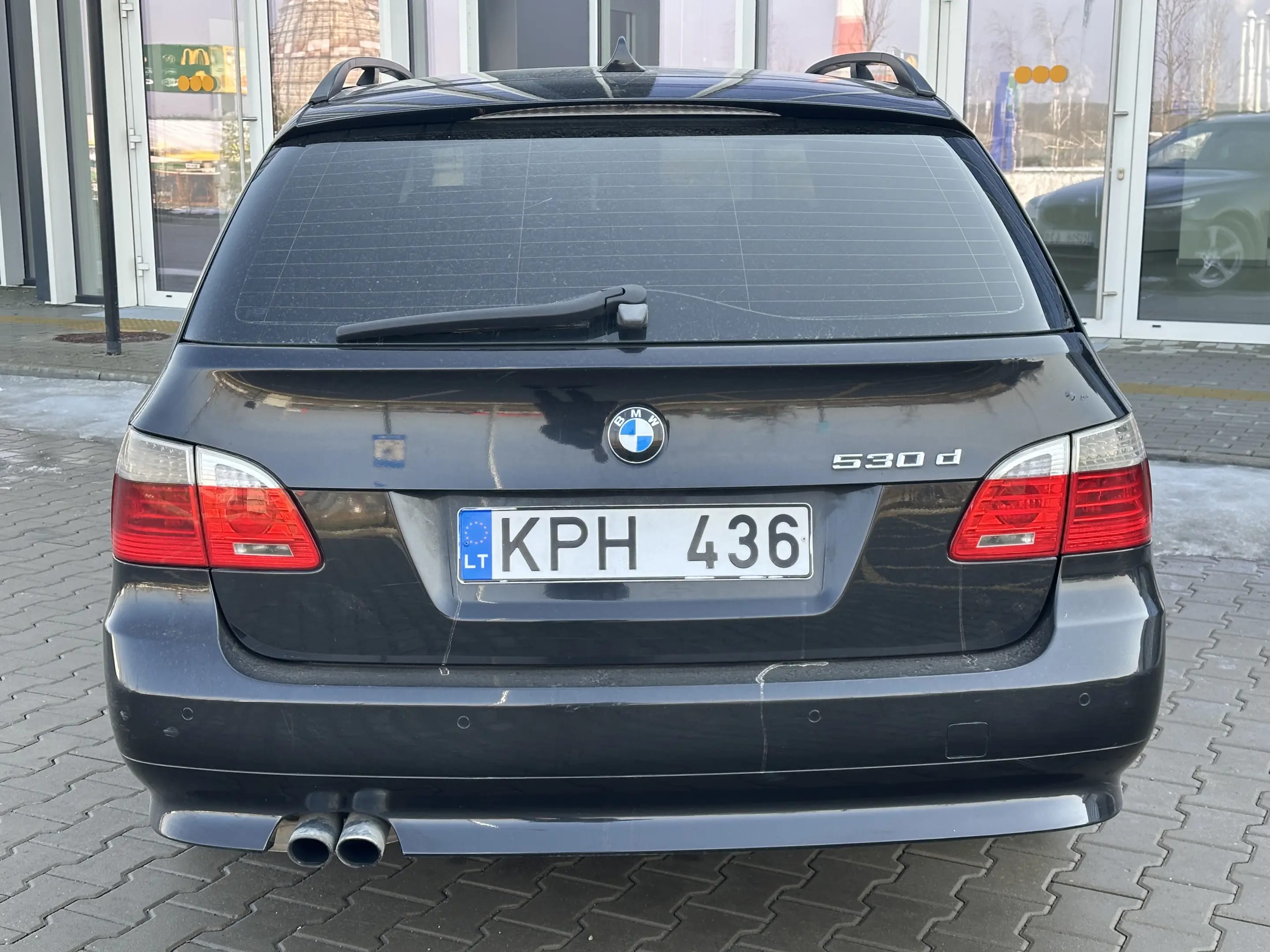 BMW 530