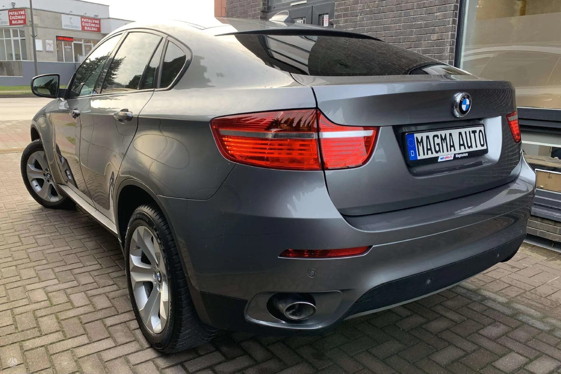 BMW X6