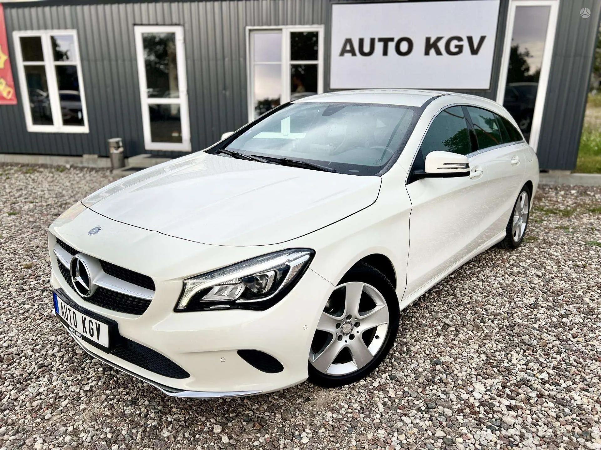 Mercedes-Benz CLA 180