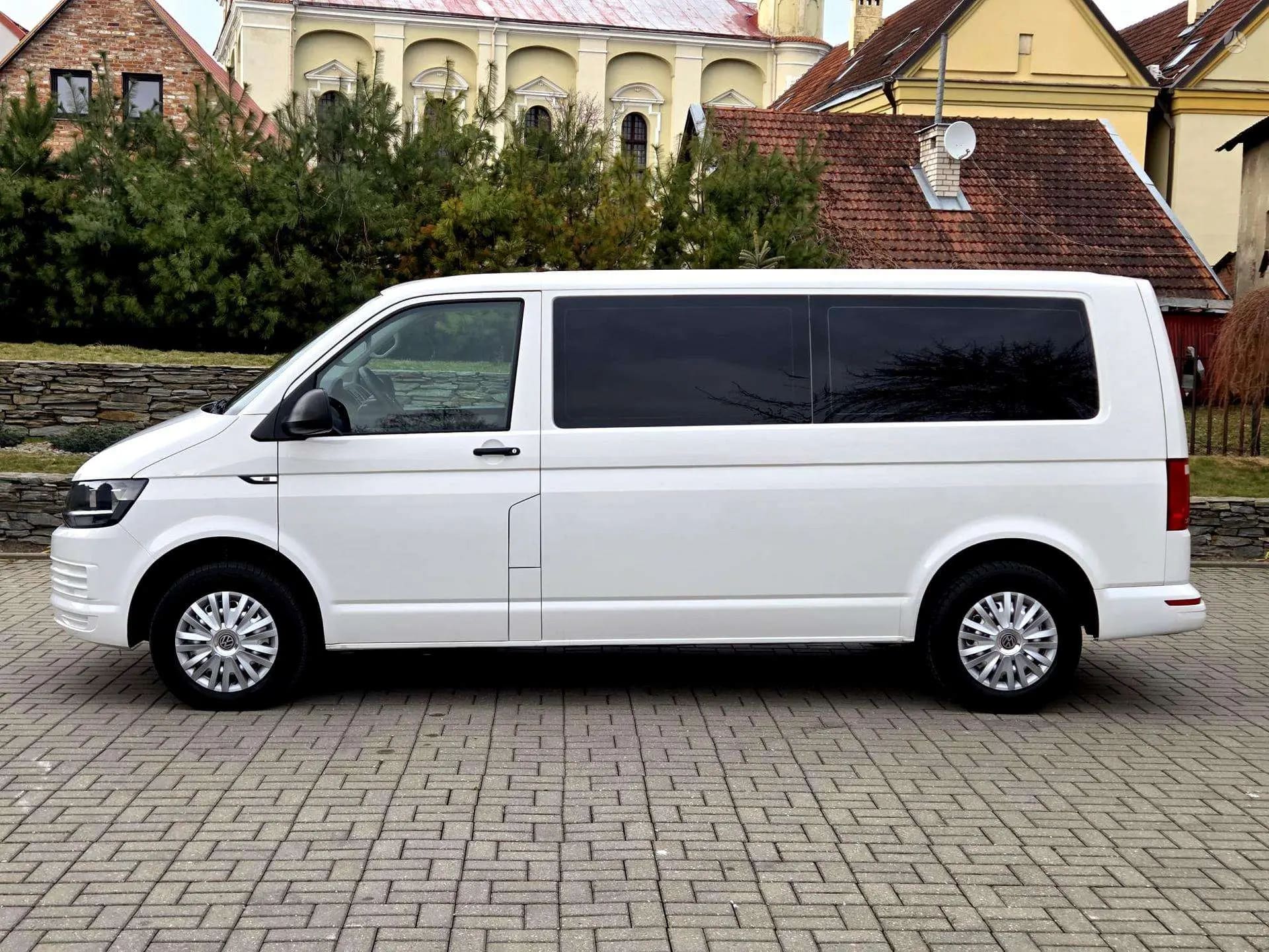Volkswagen Shuttle