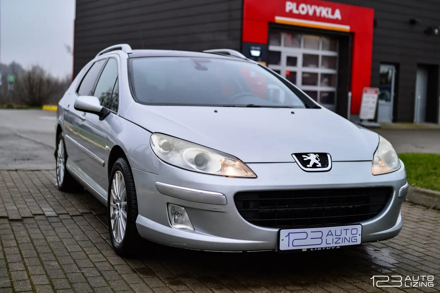 Peugeot 407