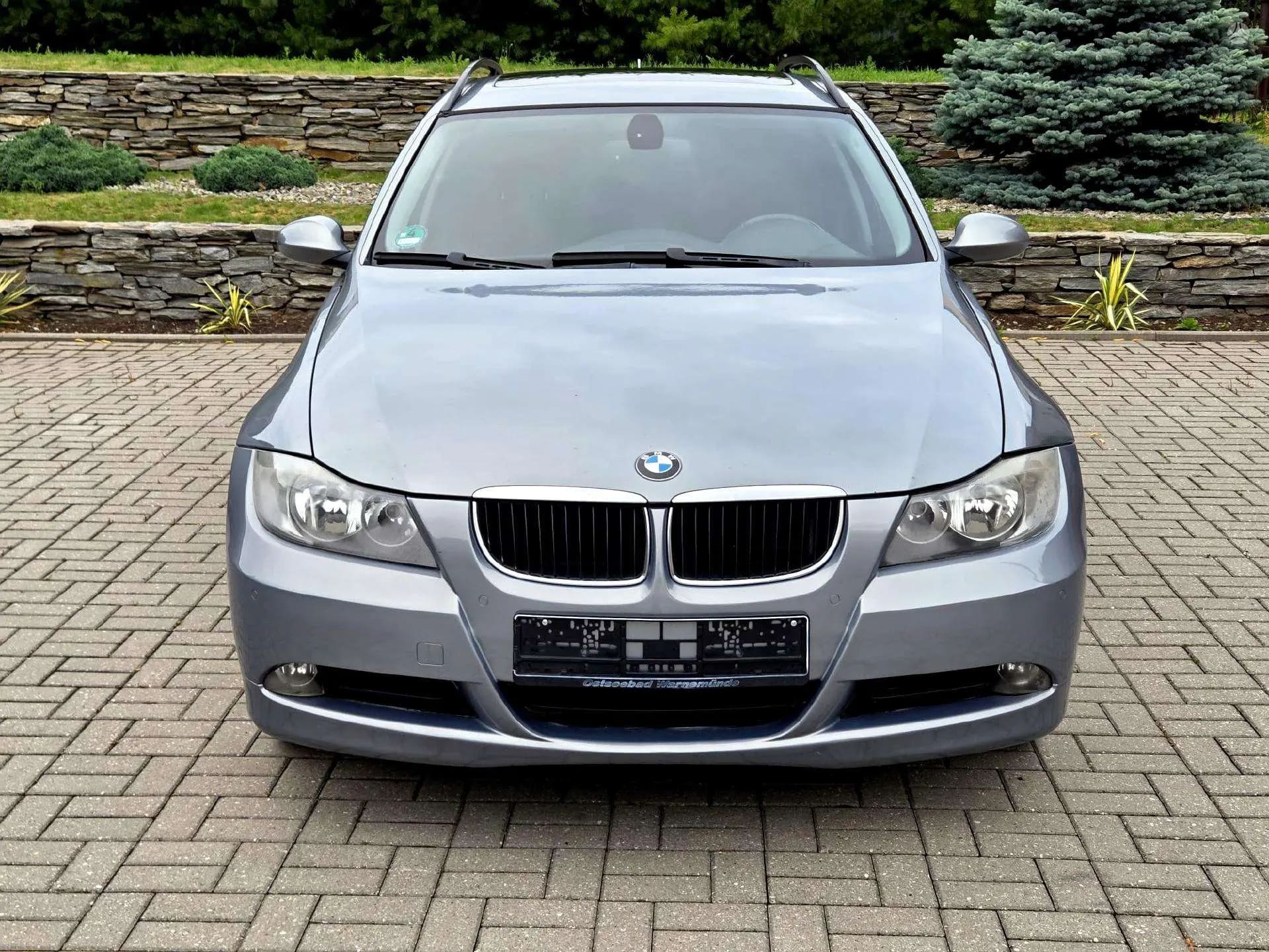 BMW 320