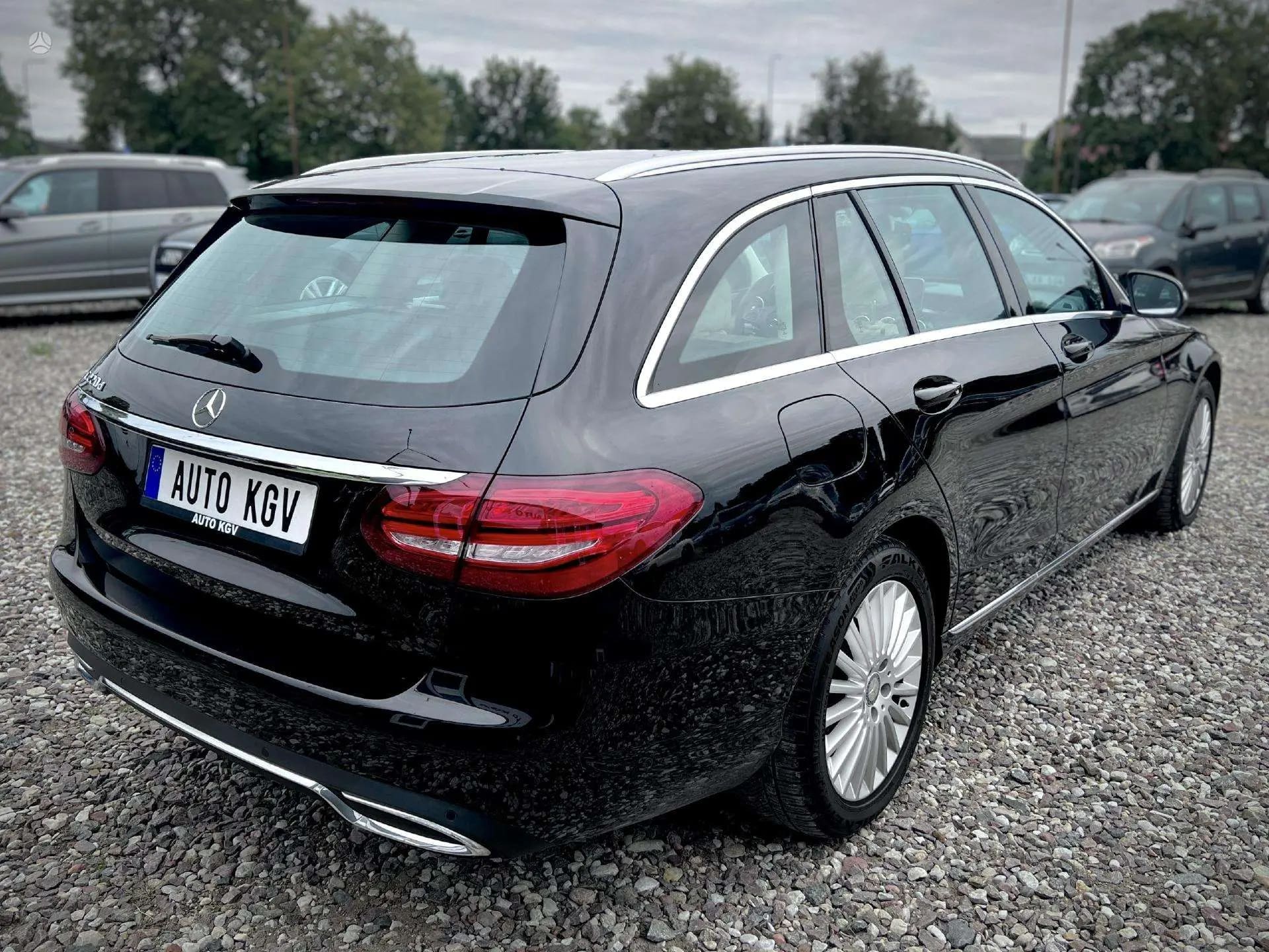 Mercedes-Benz C 220