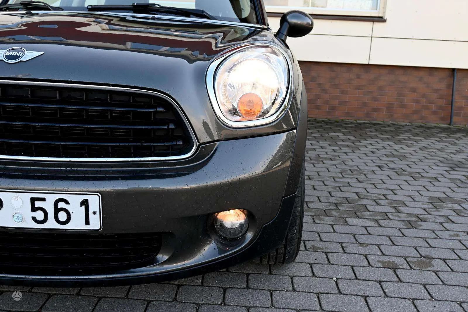 MINI One D Countryman