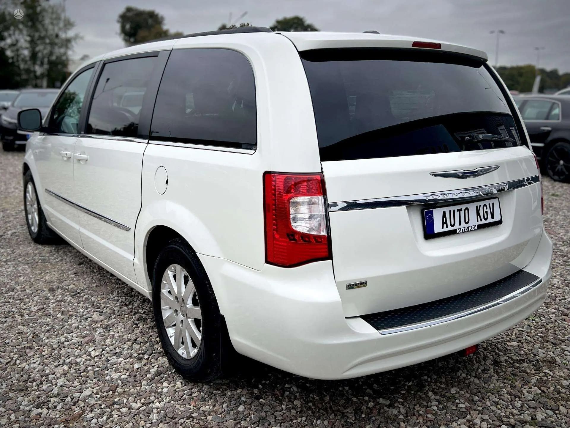 Chrysler TOWN & COUNTRY