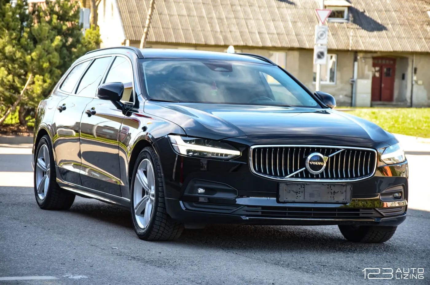 Volvo V90