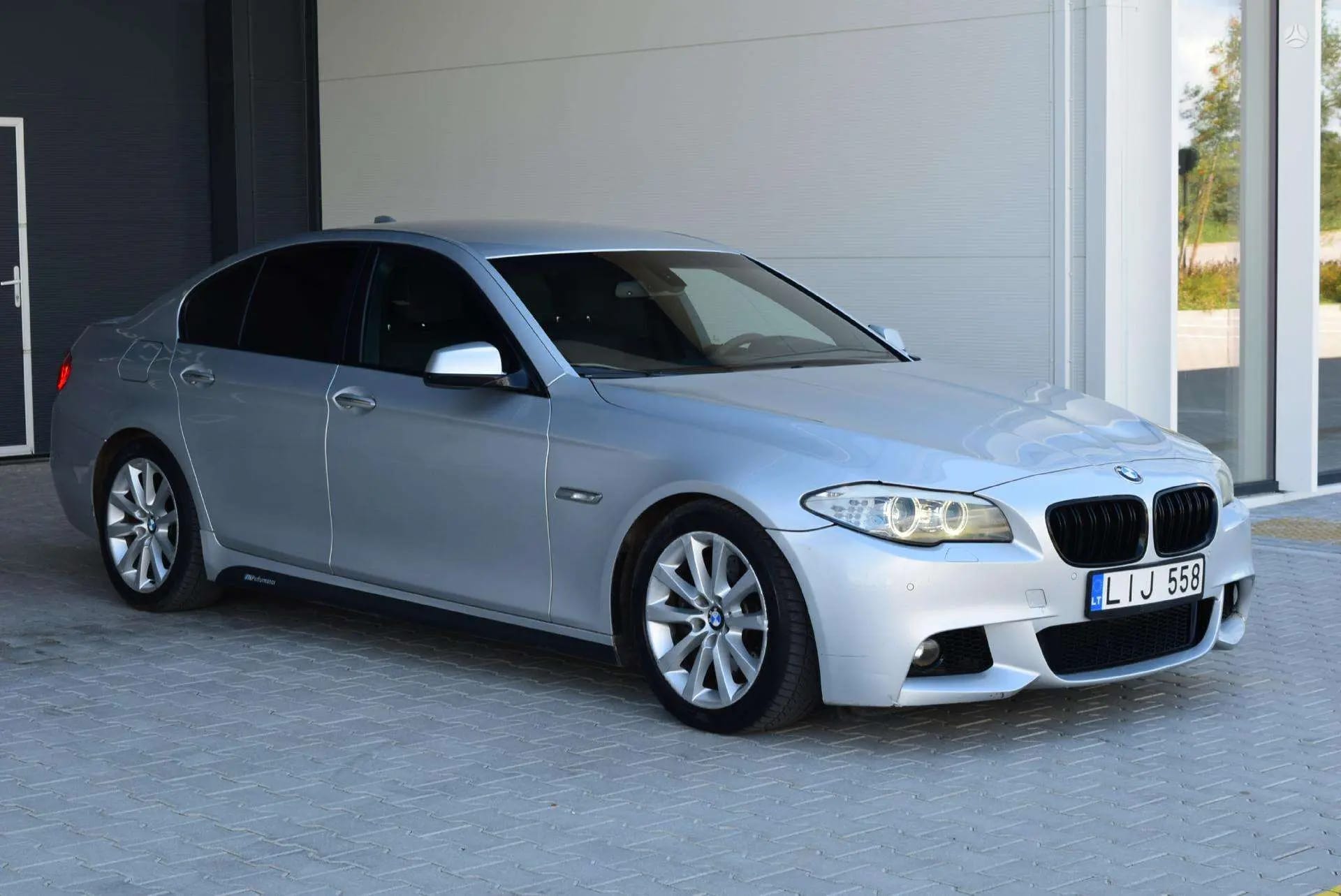 BMW 535