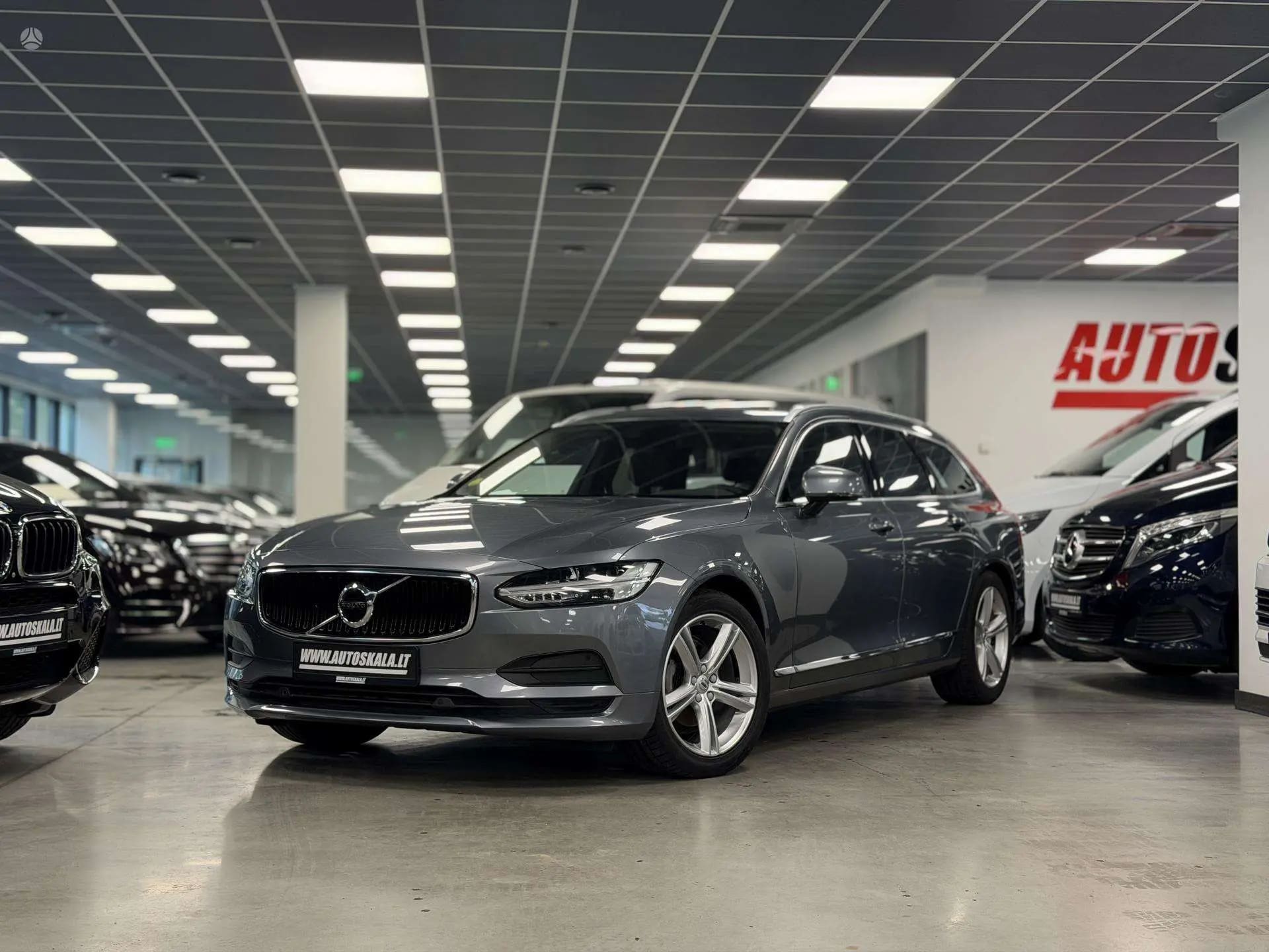 Volvo V90