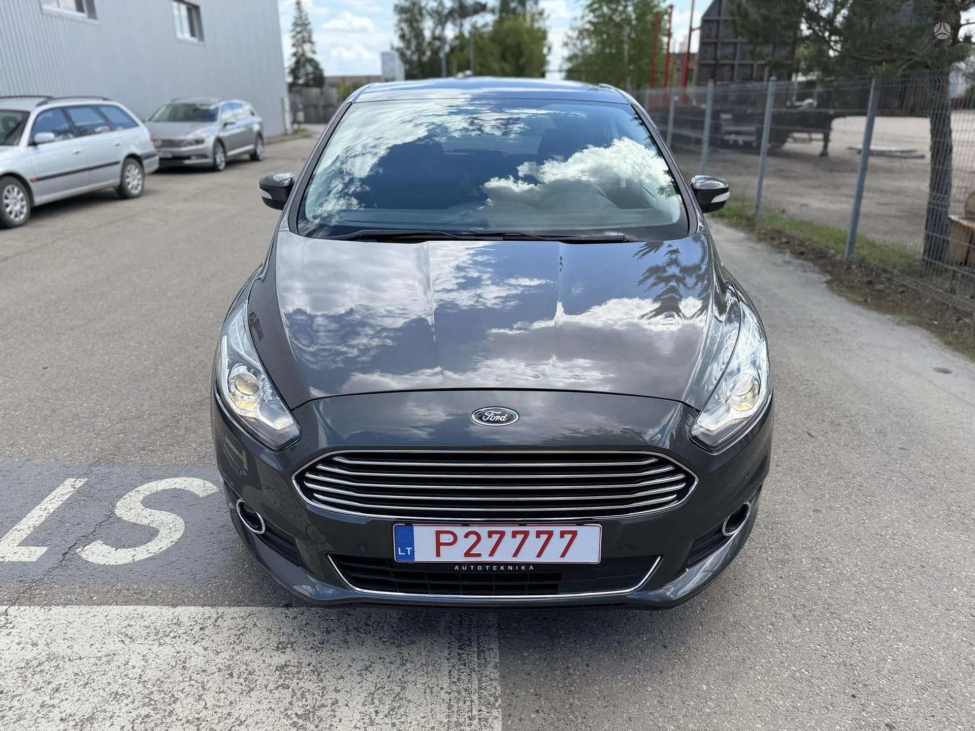 Ford S-Max