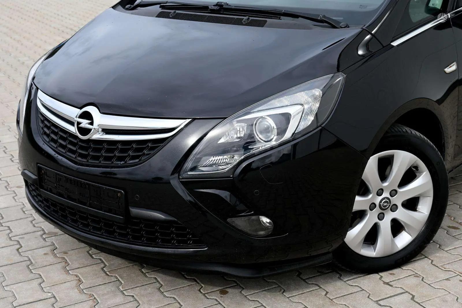 Opel Zafira Tourer