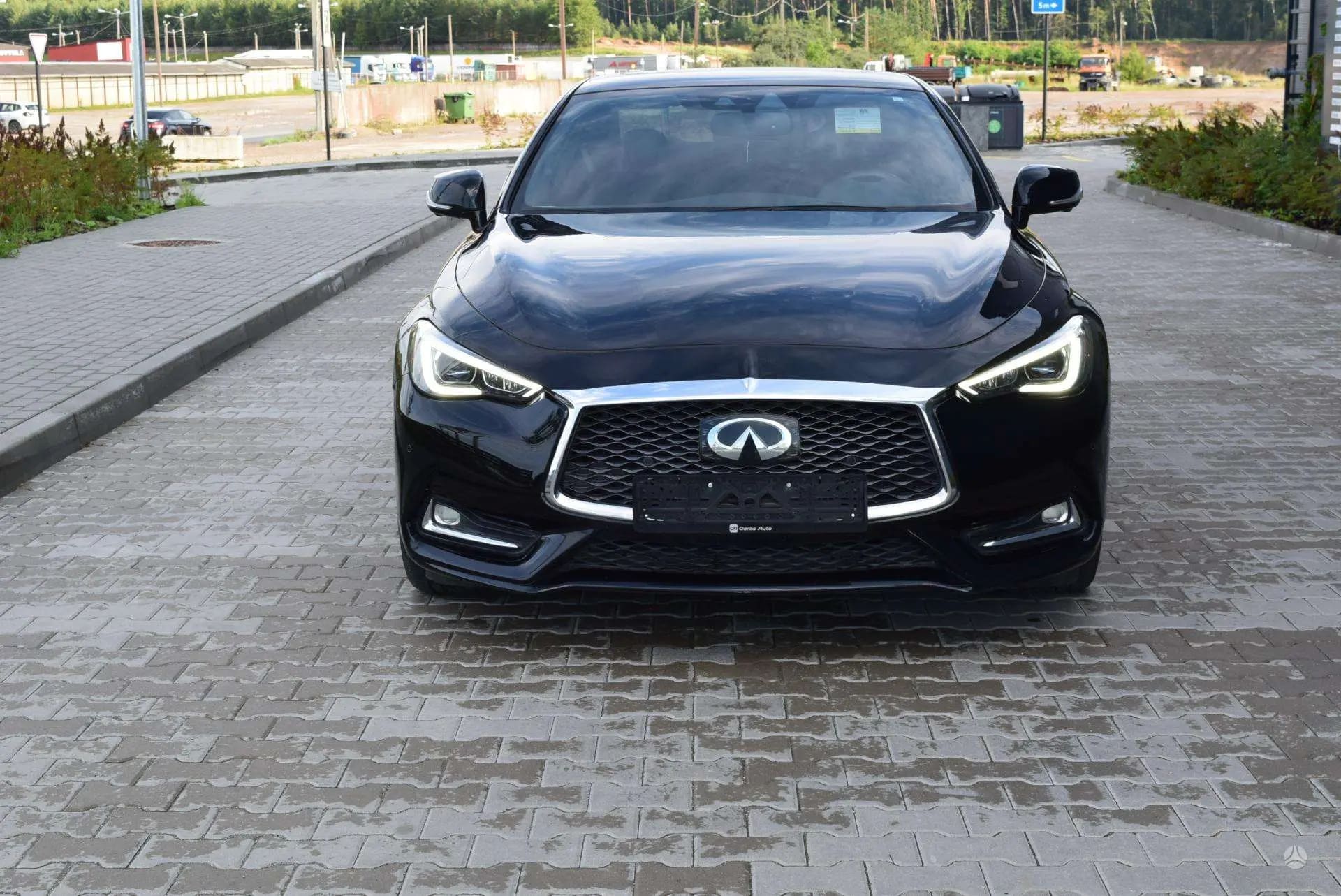 Infiniti Q60