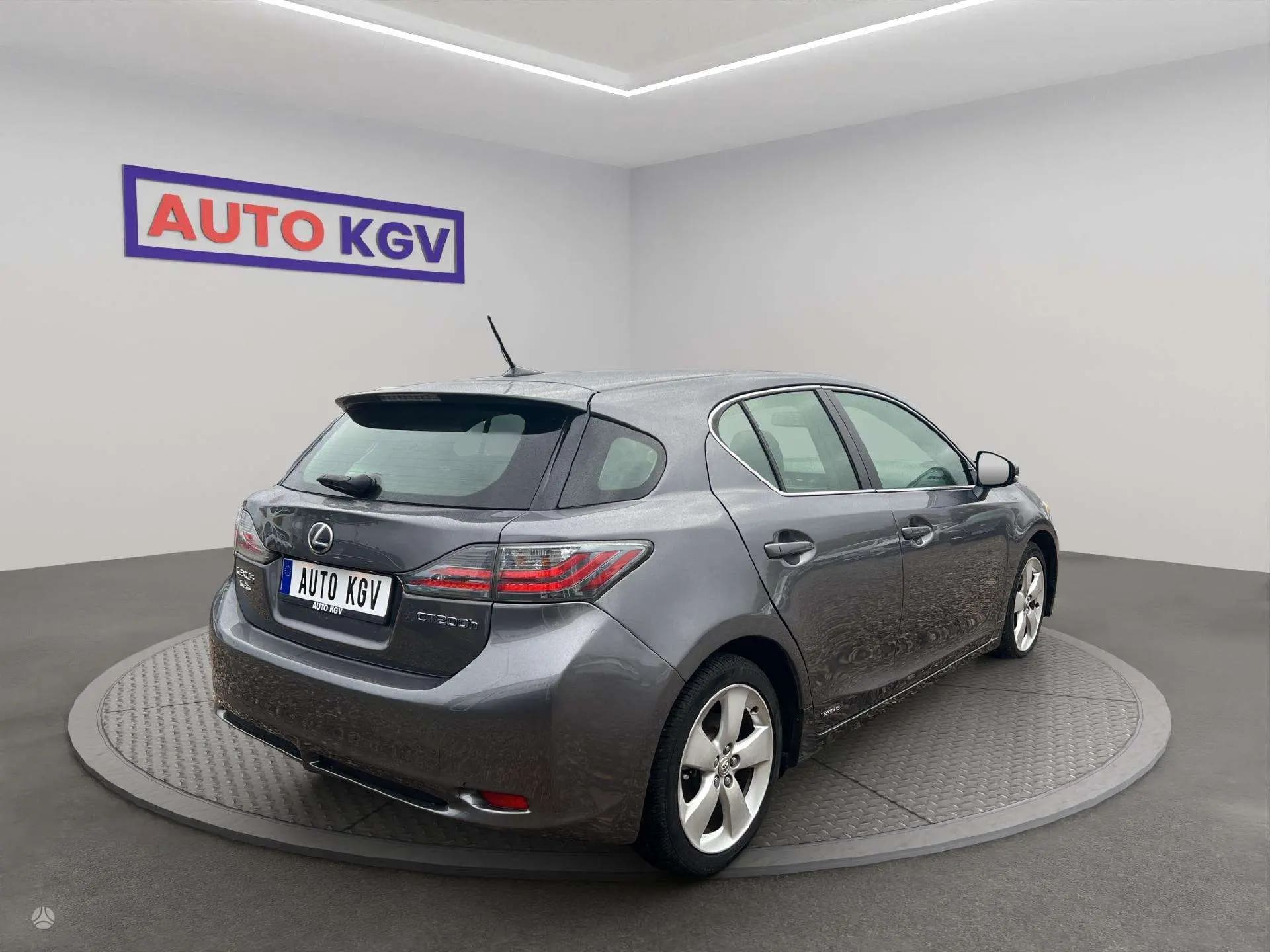 Lexus CT 200h