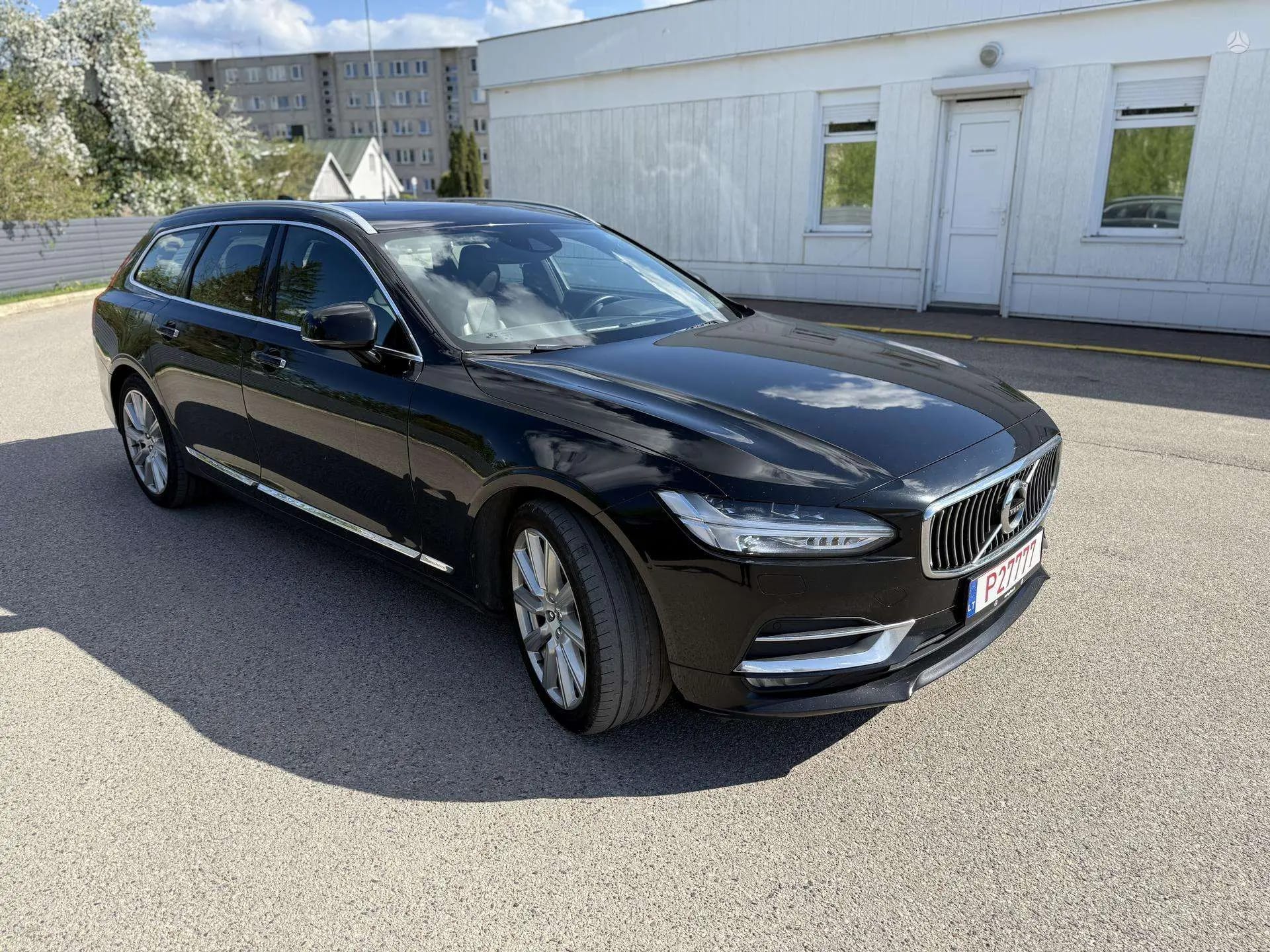 Volvo V90