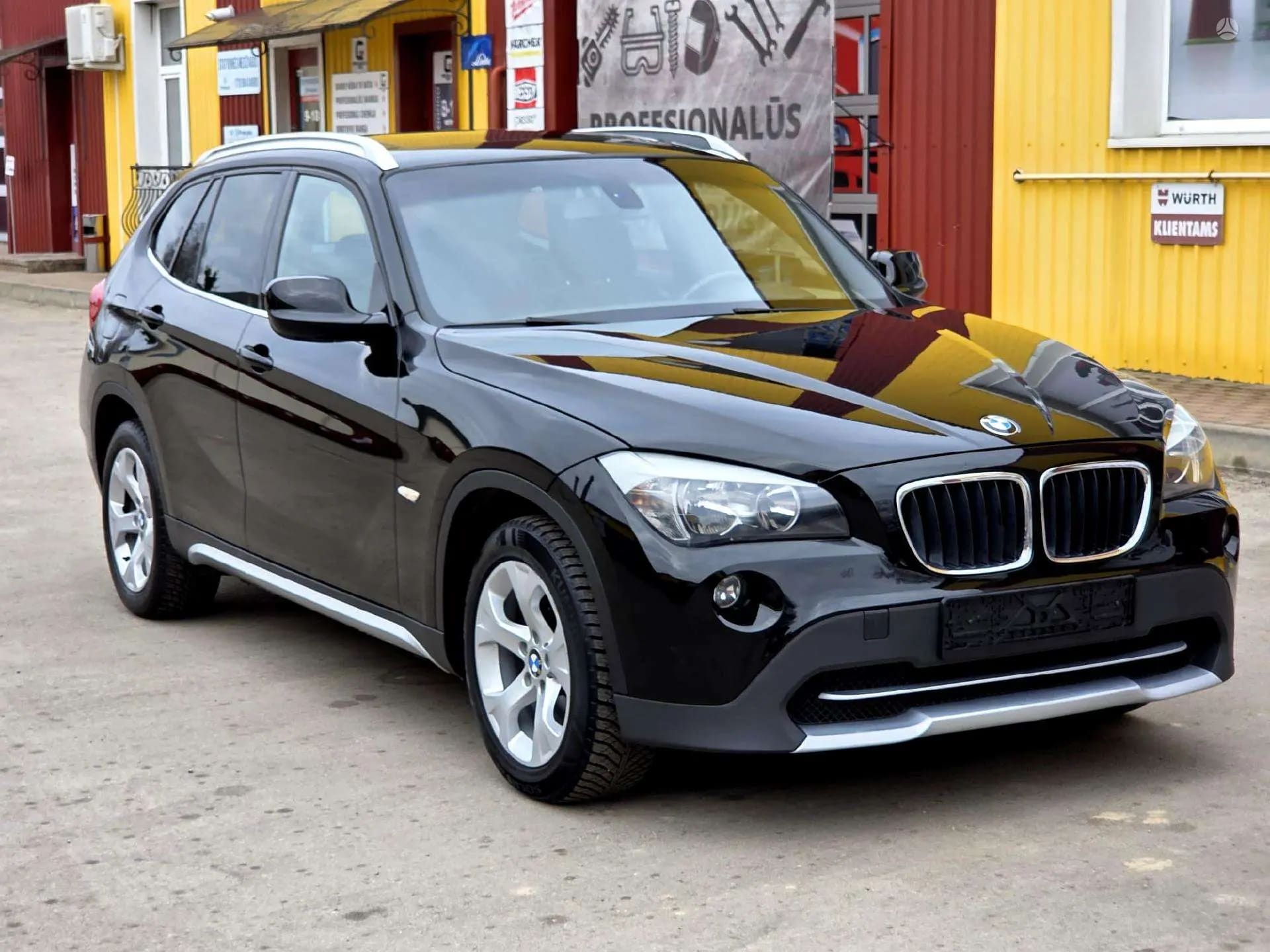 BMW X1