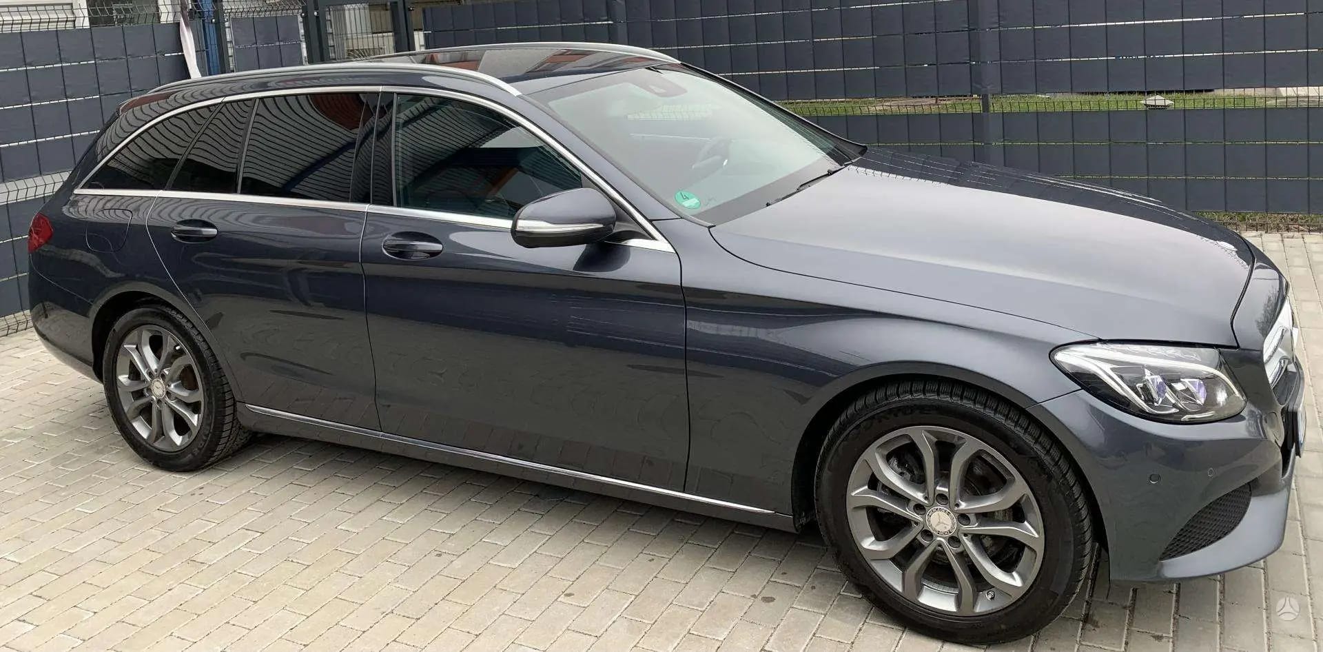 Mercedes-Benz C 220