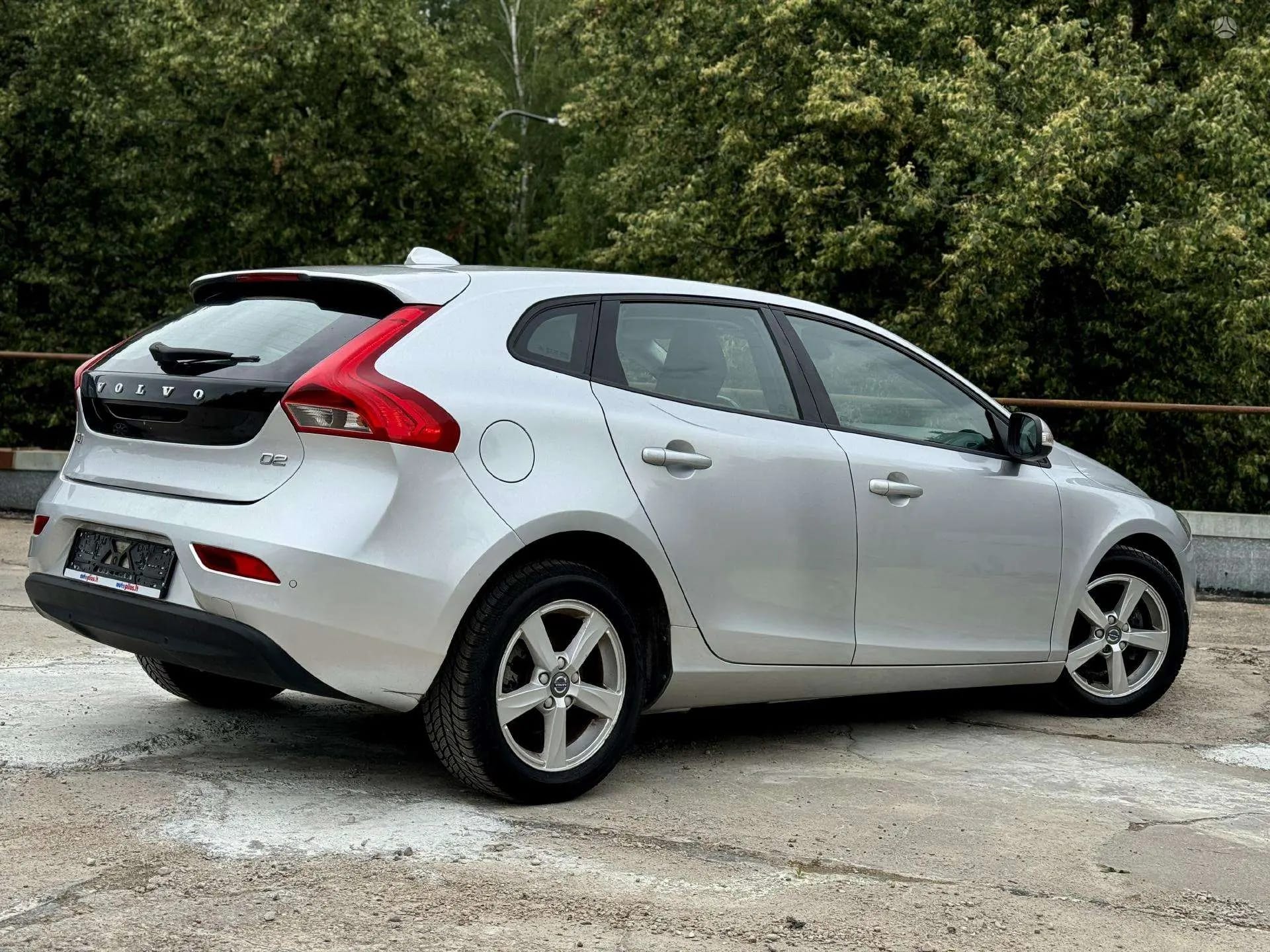 Volvo V40