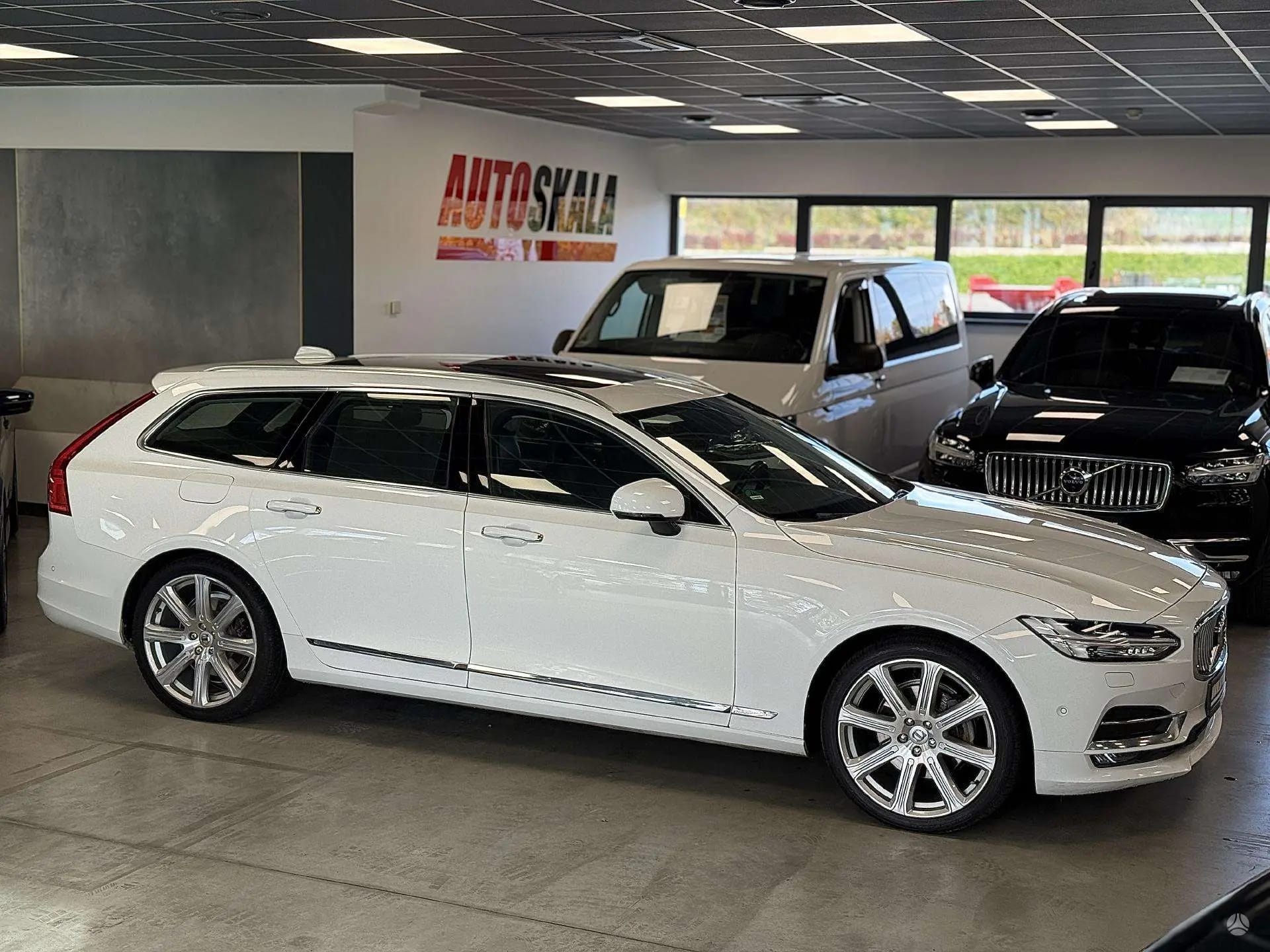 Volvo V90