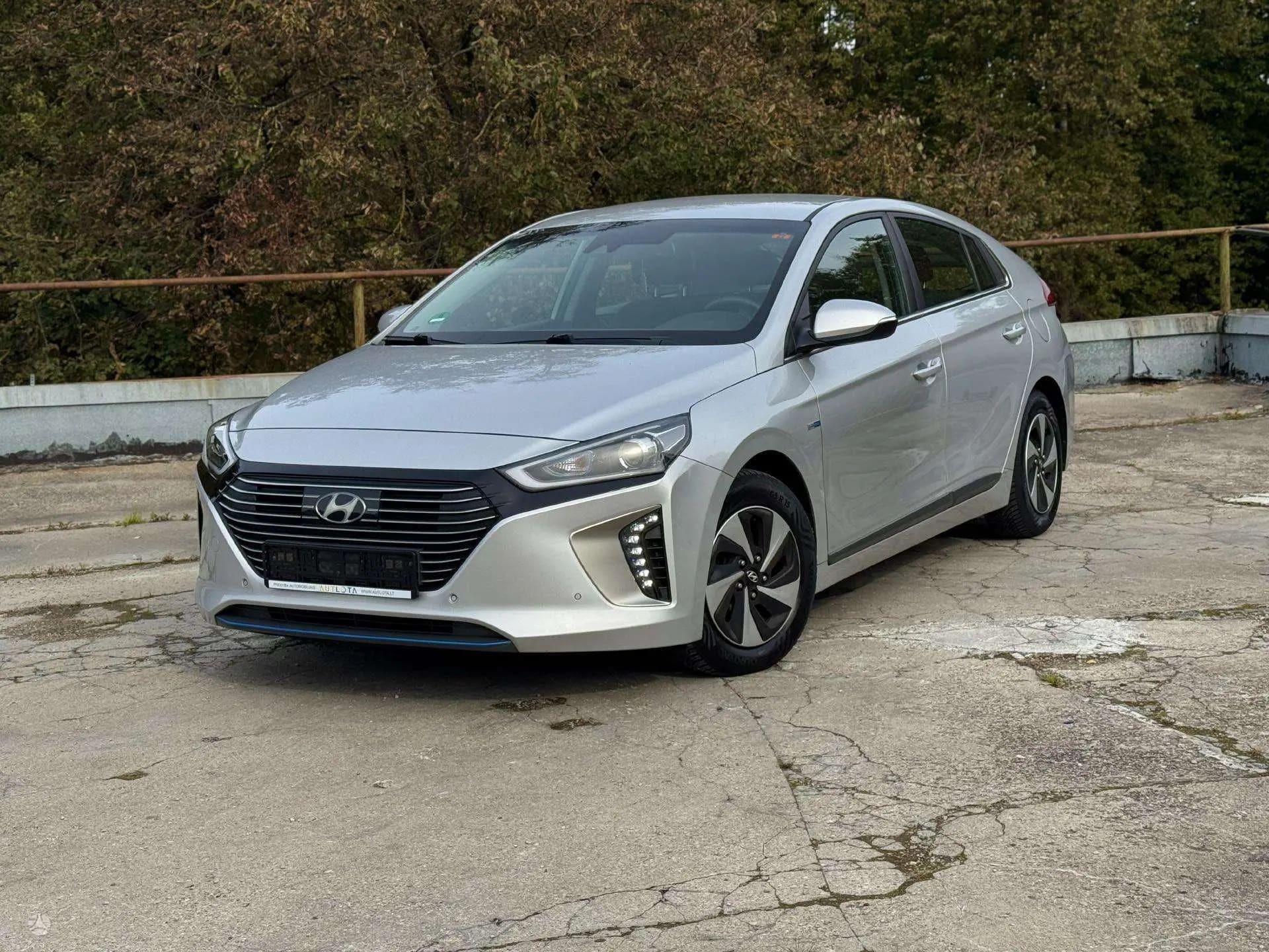 Hyundai IONIQ