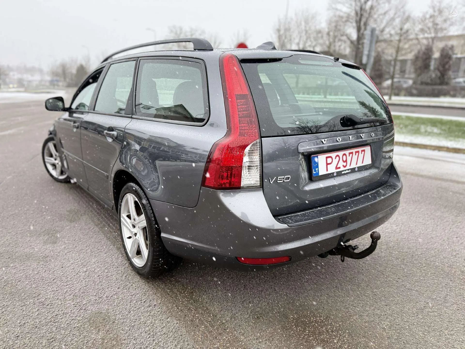 Volvo V50