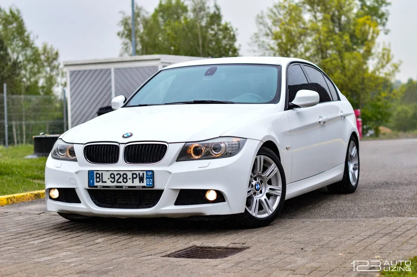 BMW 320