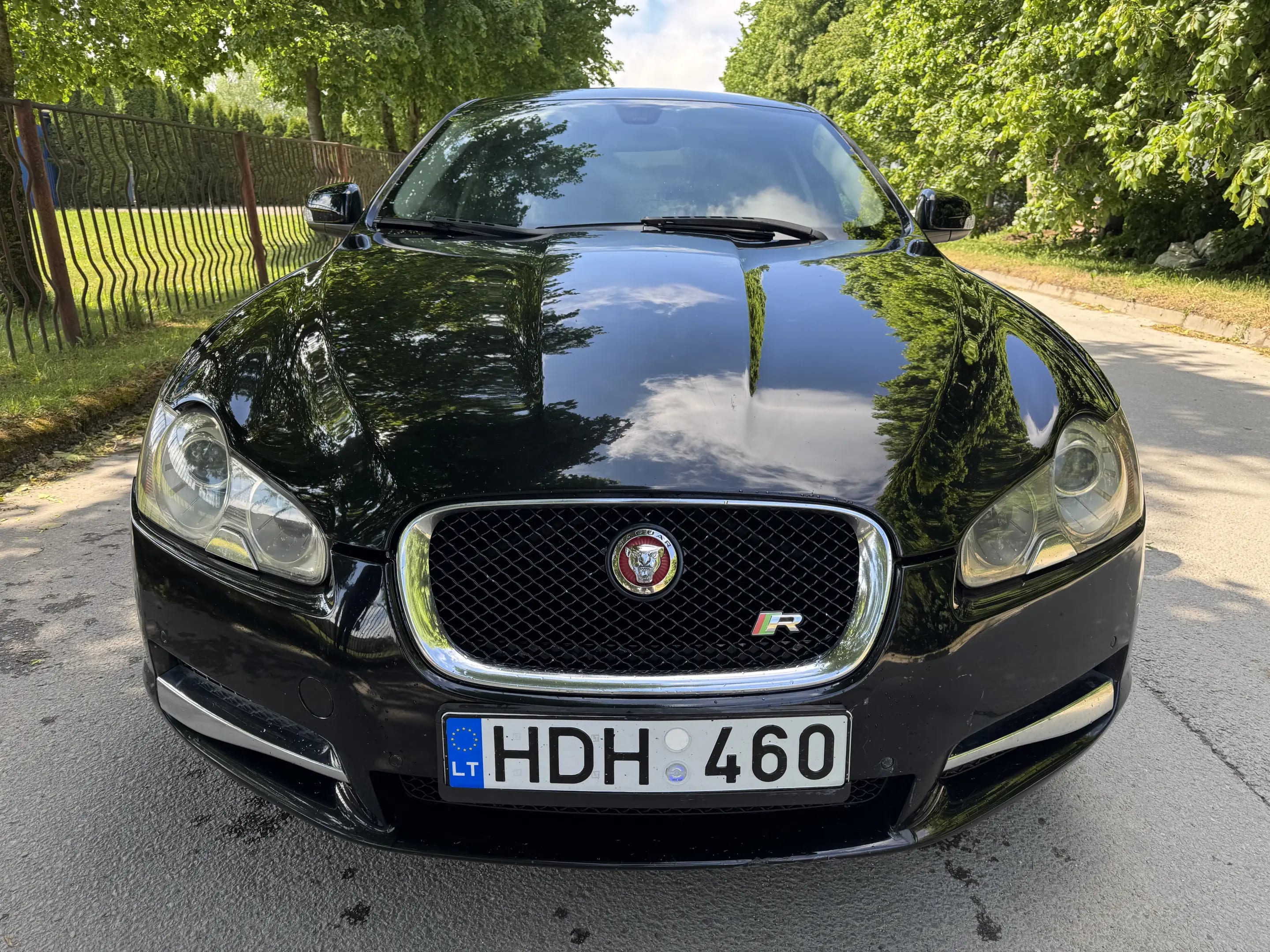 Jaguar XF