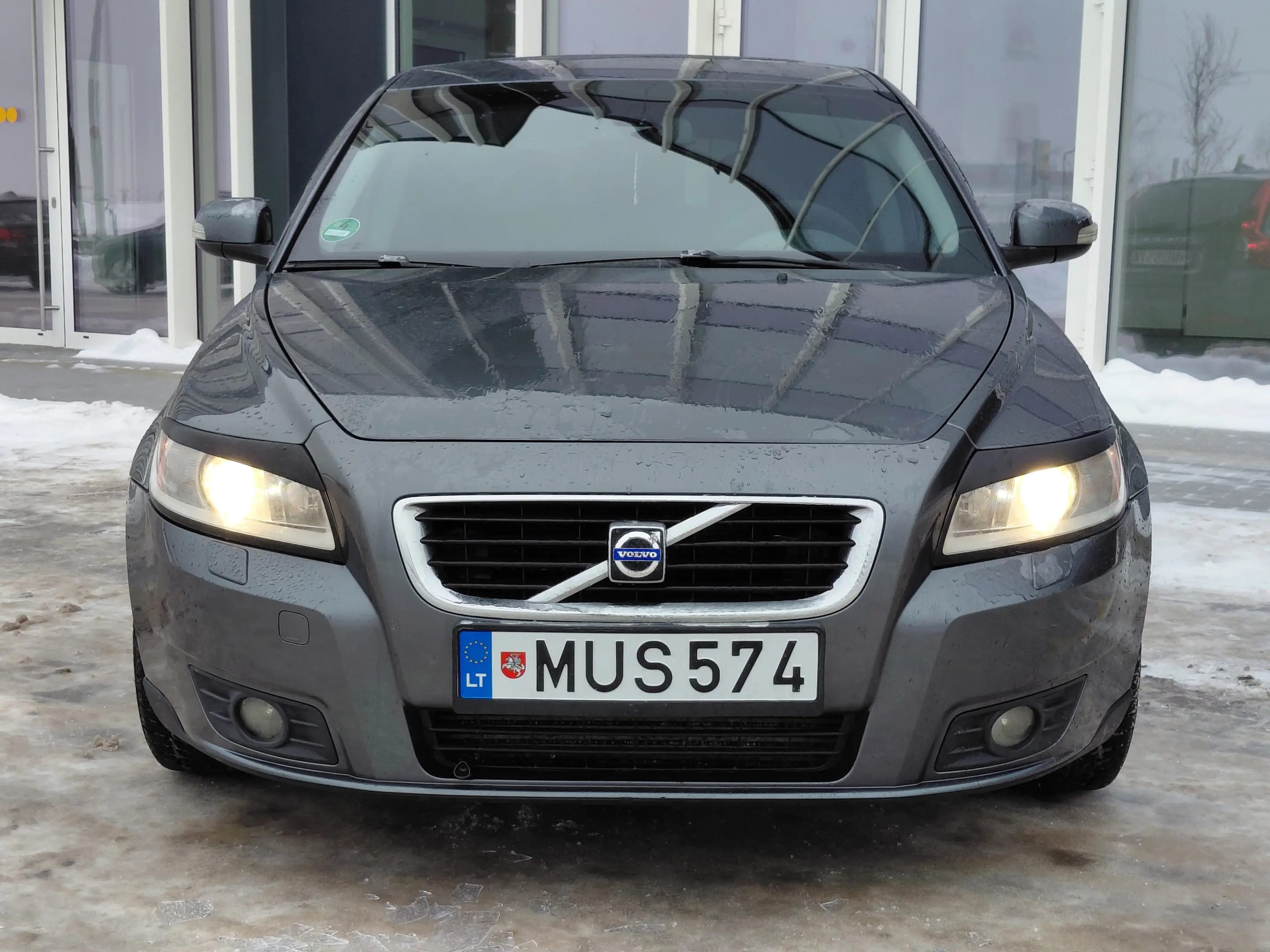 Volvo V50