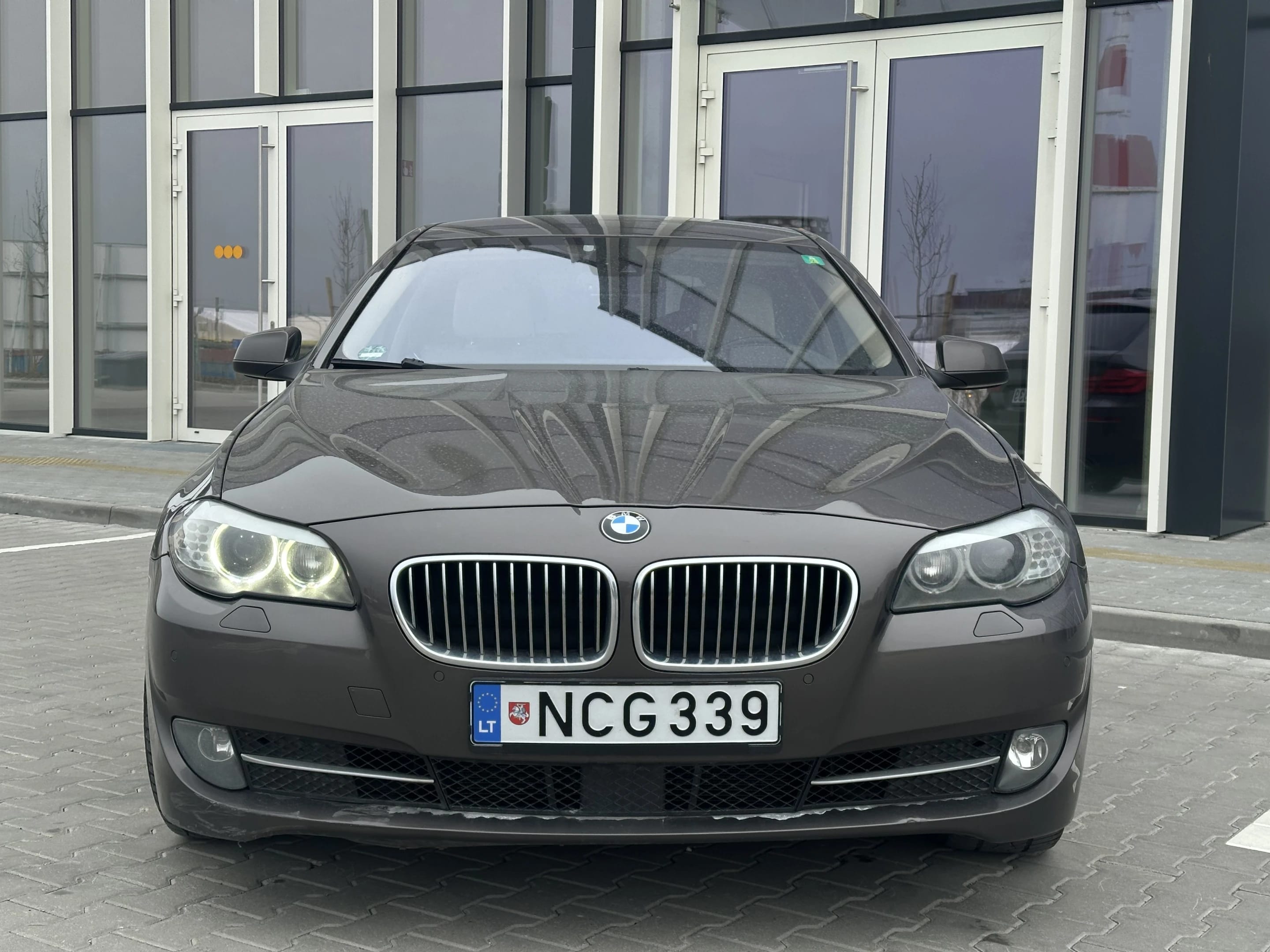BMW 530