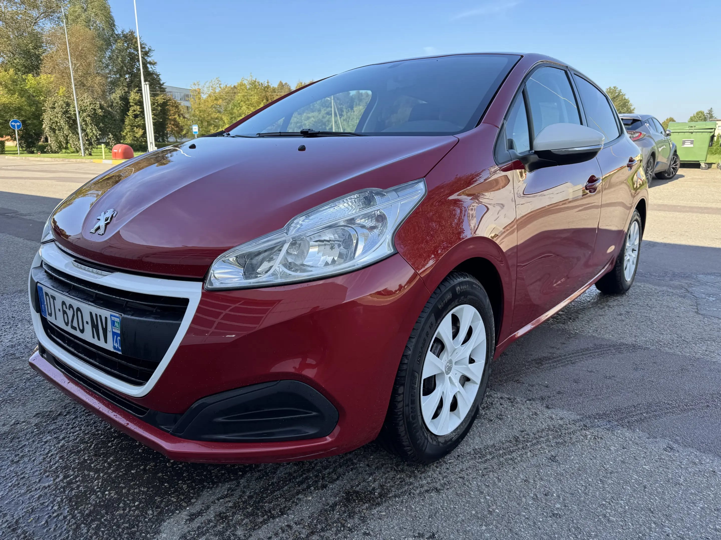 Peugeot 208