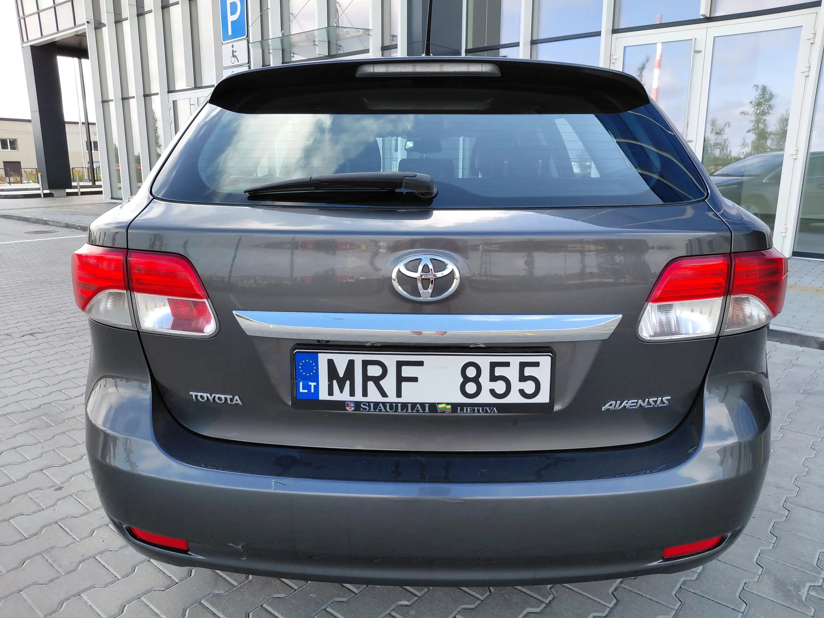 Toyota Avensis