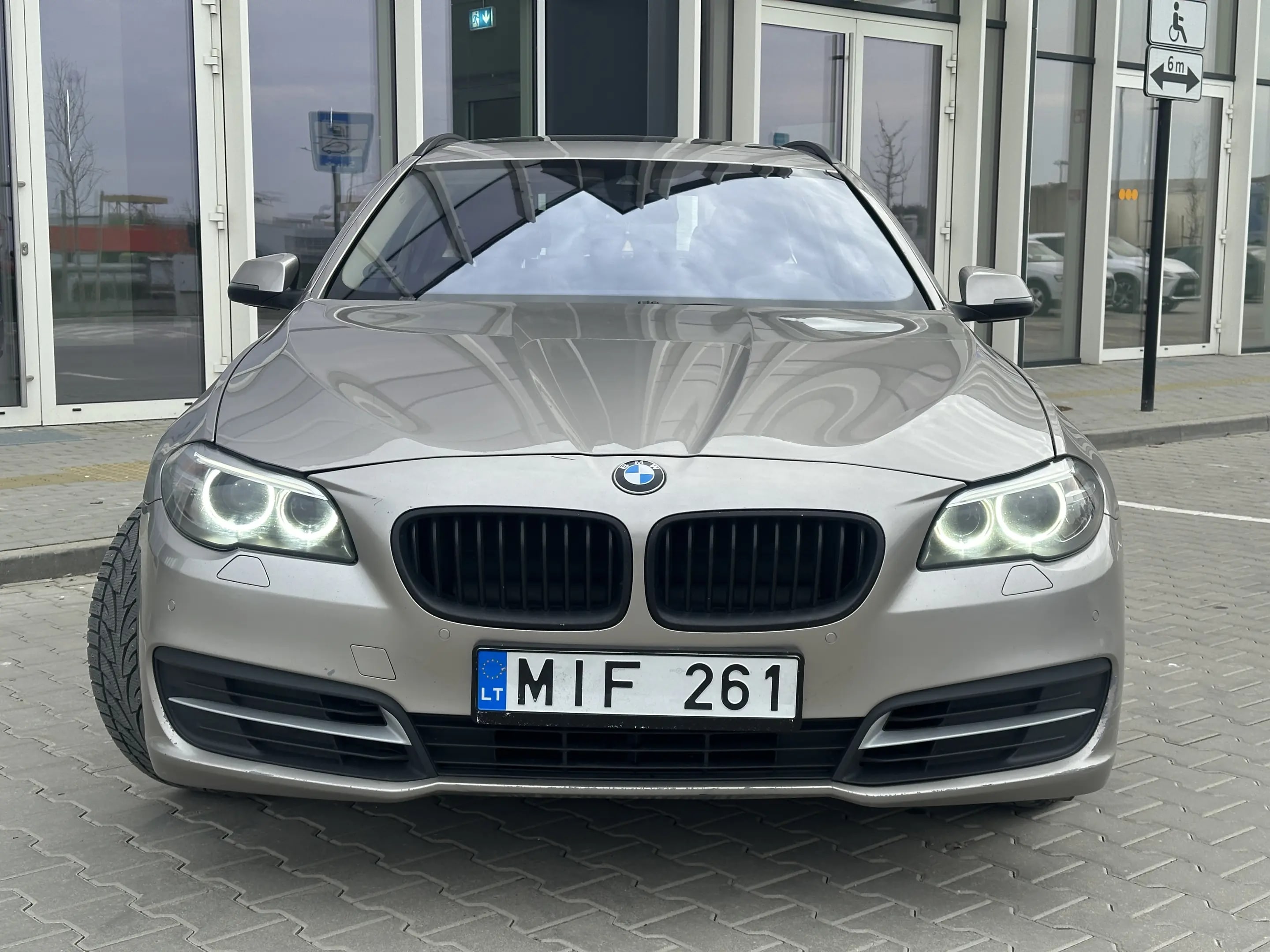 BMW 520