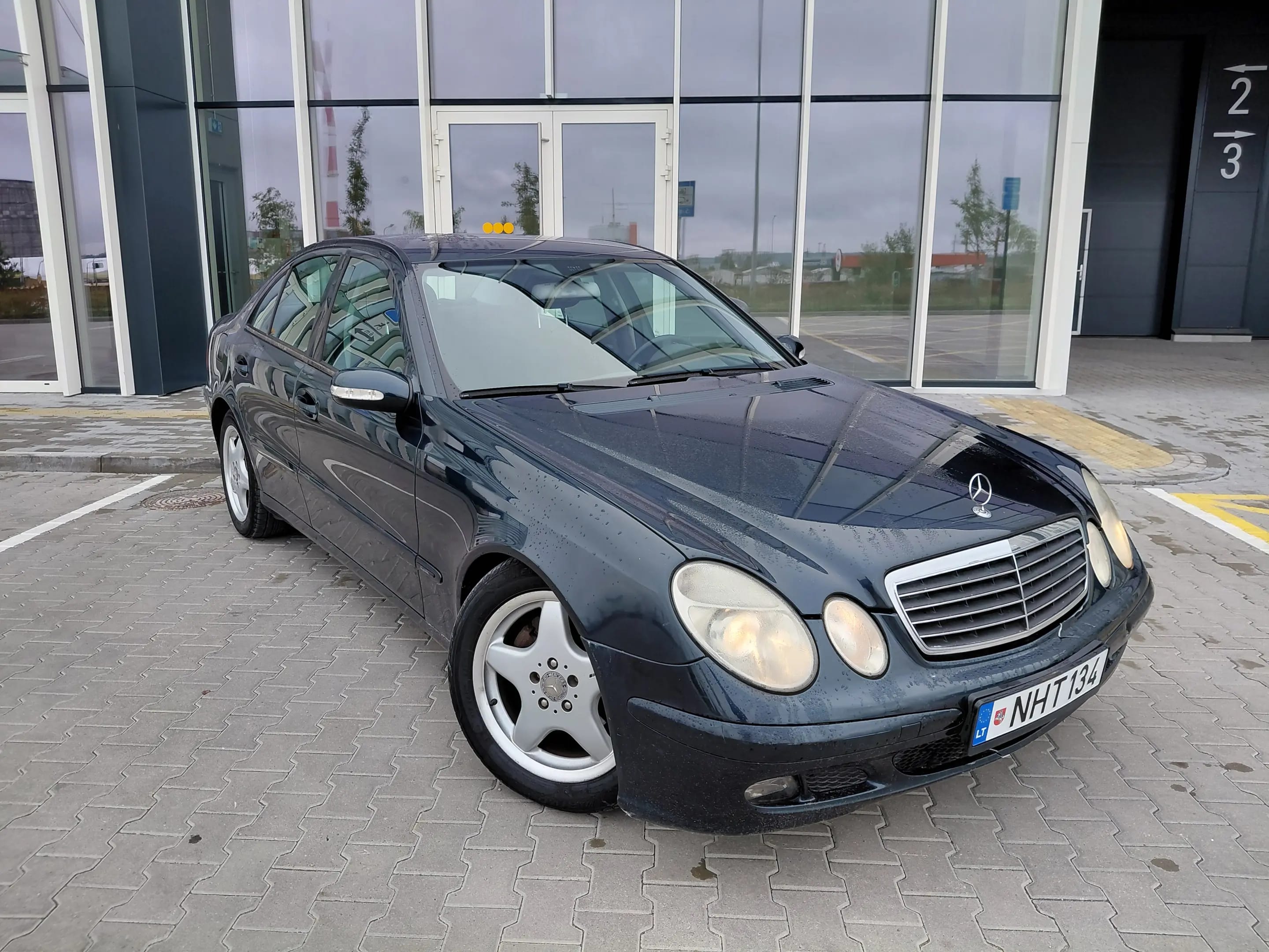 Mercedes-Benz E 280