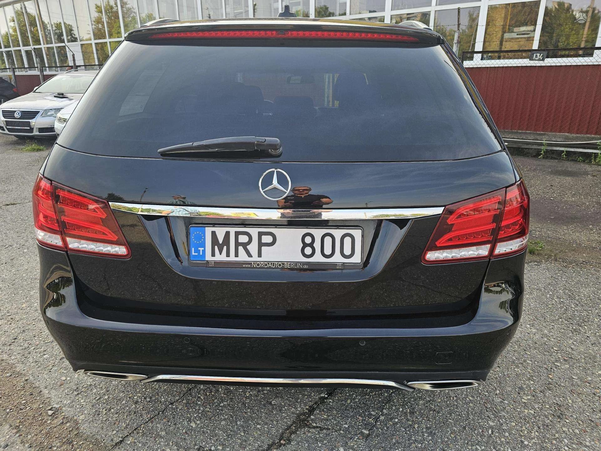 Mercedes-Benz E 220