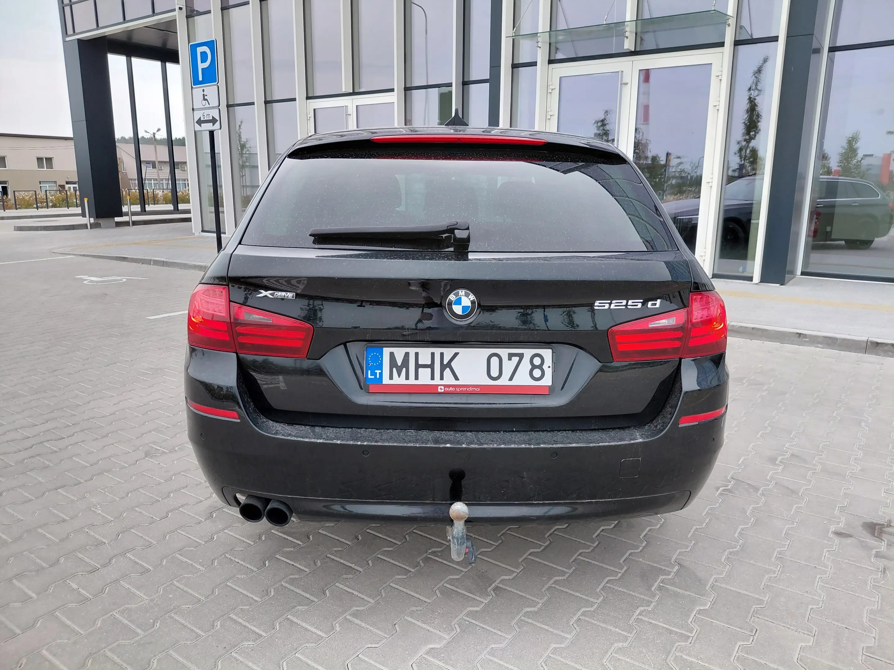 BMW 525