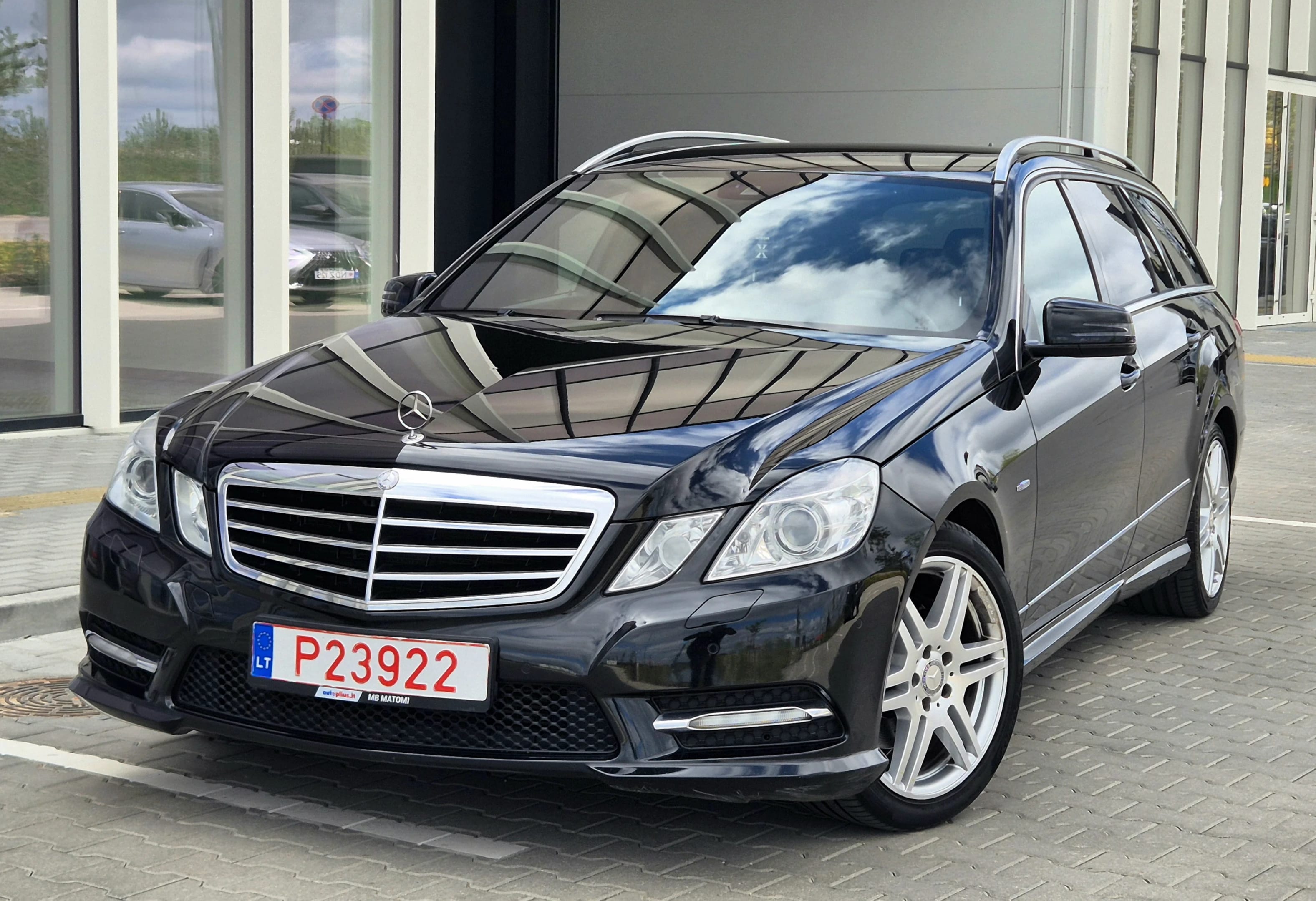 Mercedes-Benz E 220