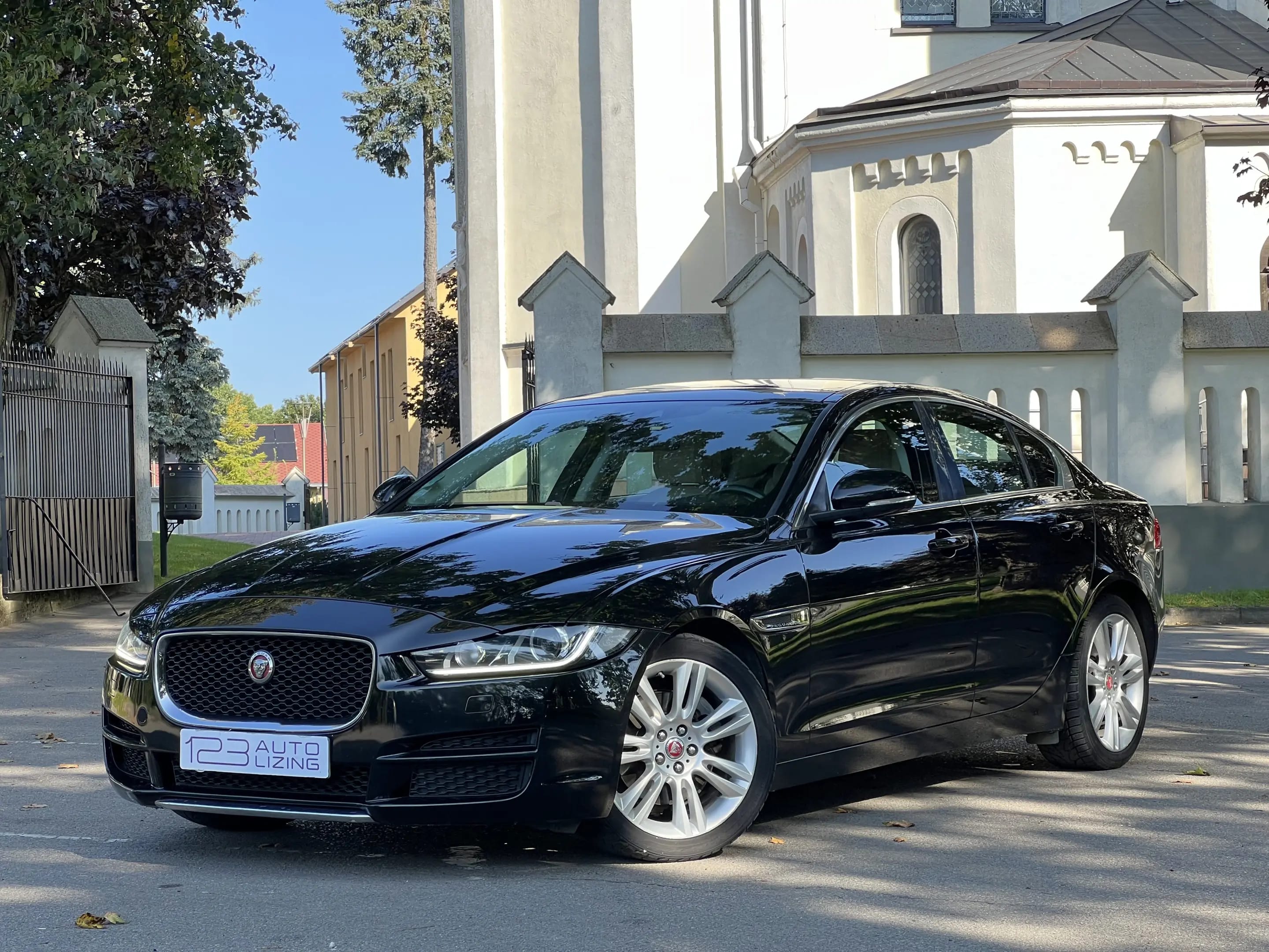 Jaguar XE
