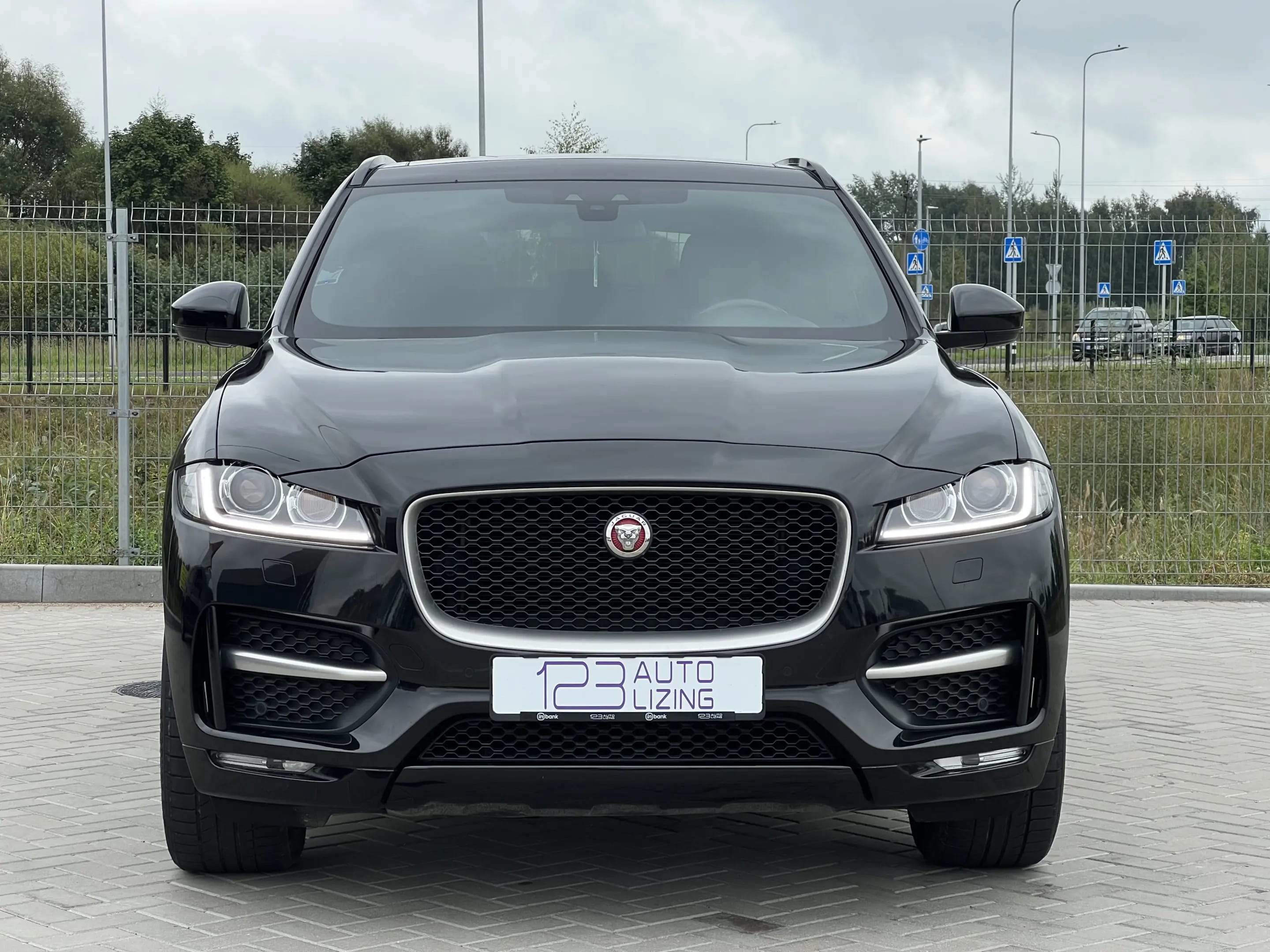 Jaguar F-Pace