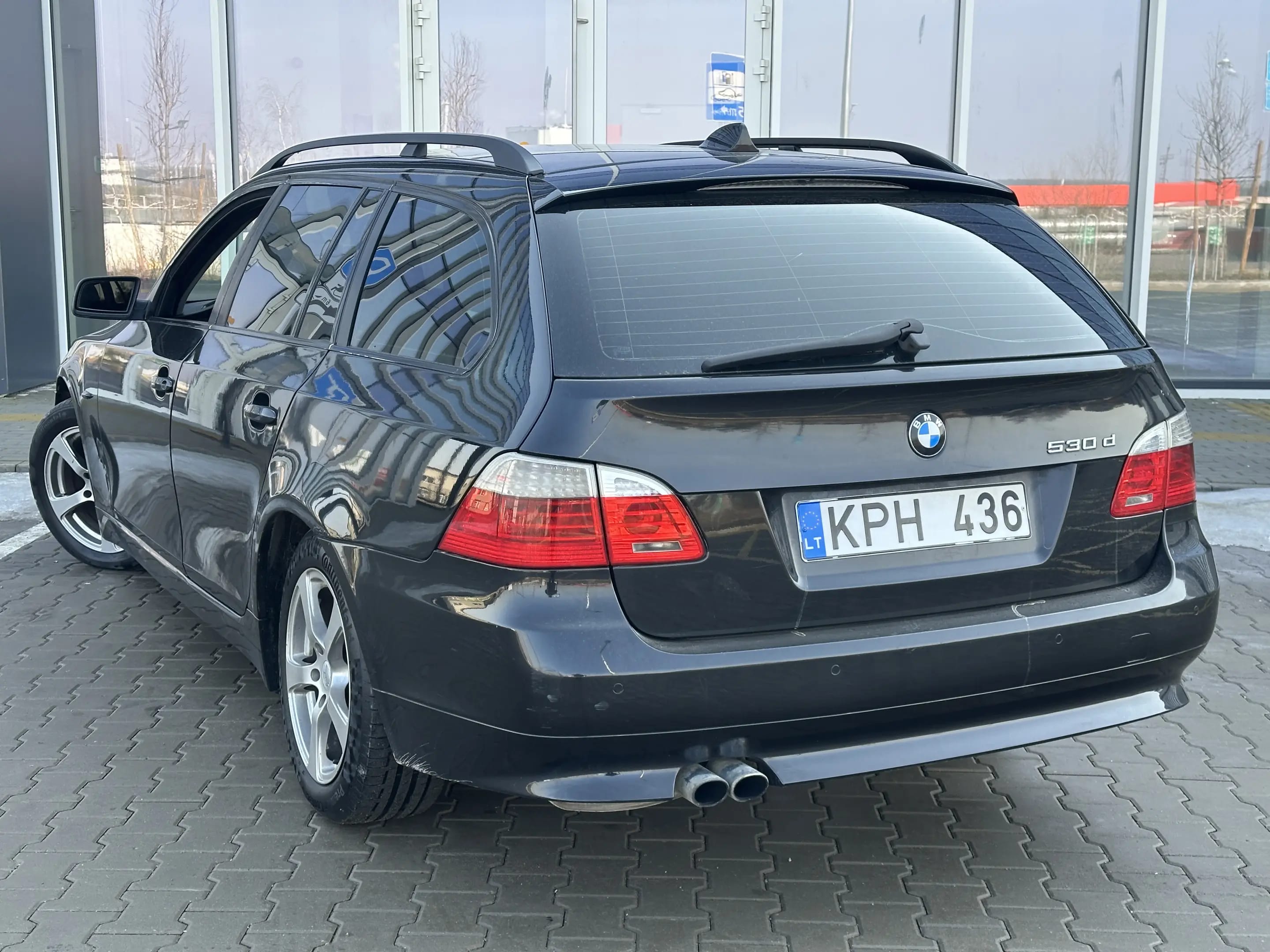 BMW 530